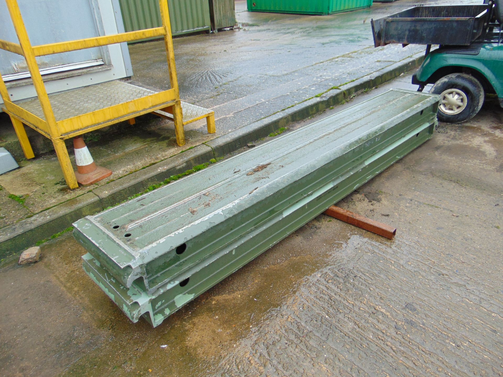 Pair of Heavy duty Aluminium Infill Decks/Ramps - Image 2 of 5