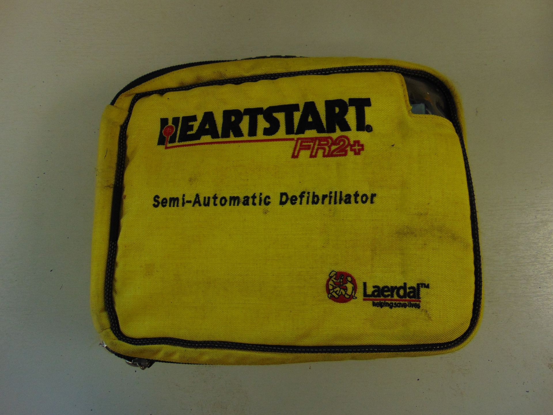 Heartstart FR2+ Semi-Automatic Defibrillator Unit in Carry Case - Image 2 of 5