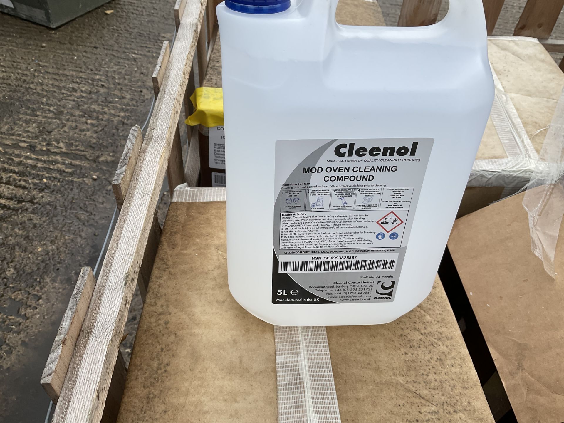 40X 5 LITRE CANS OF CLEENEL OVEN CLEANER MOD RESERVE STORES - Image 2 of 4