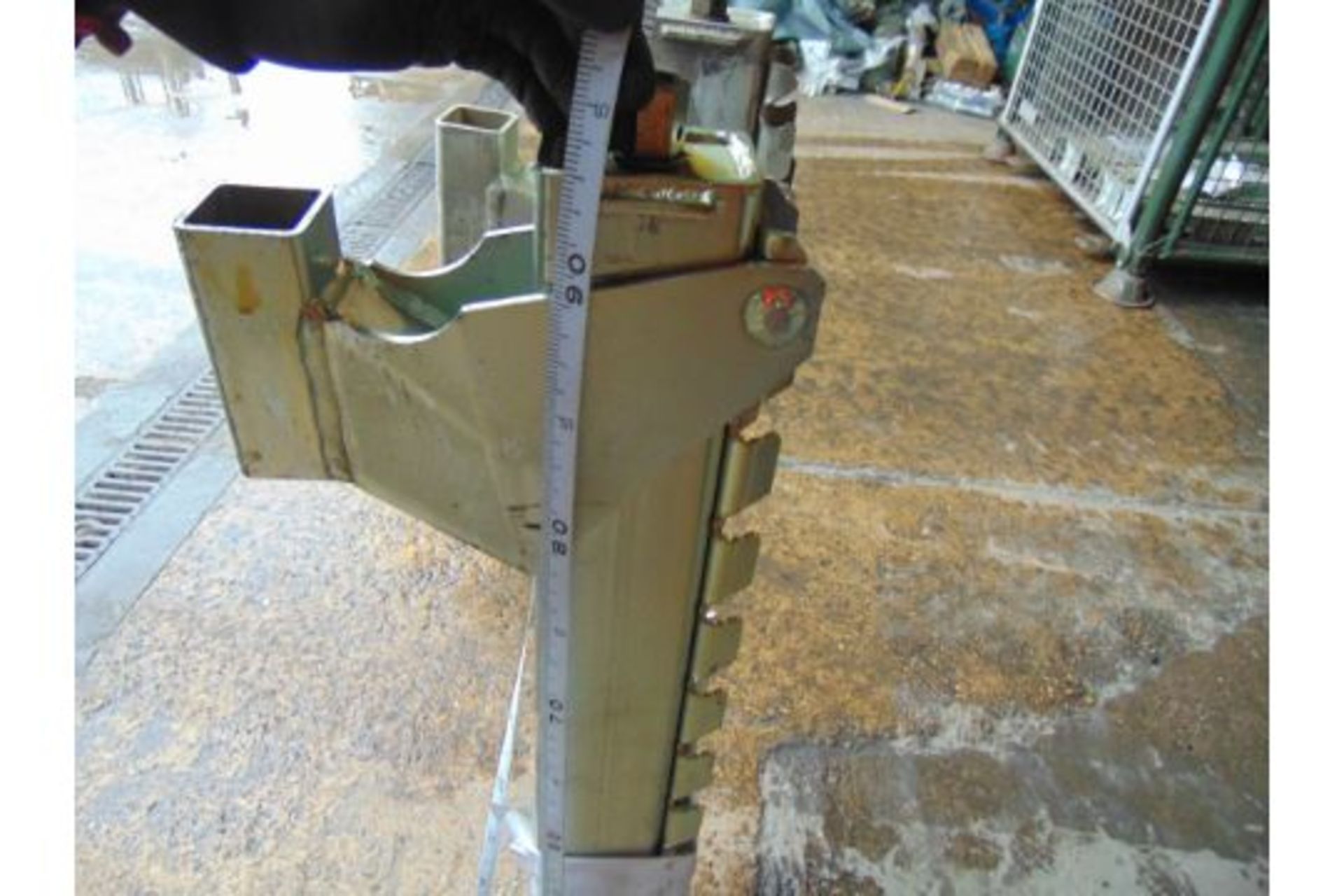 2 x New Unissued 2400kgs High Lift Screw Jacks for 4x4's etc 90cms as shown - Image 4 of 5