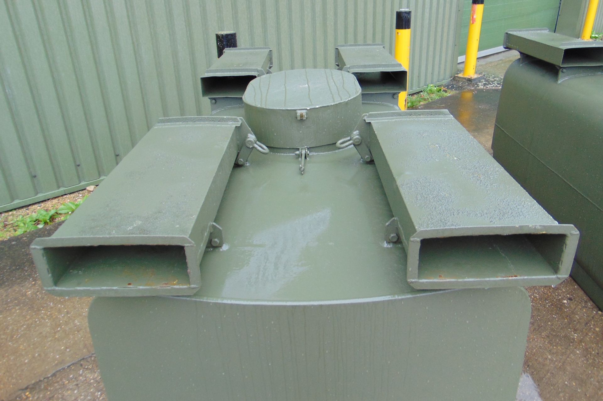 Gloster Saro 2,200 Ltr Aluminium Fuel / Fluid Distribution Tank - Image 9 of 15