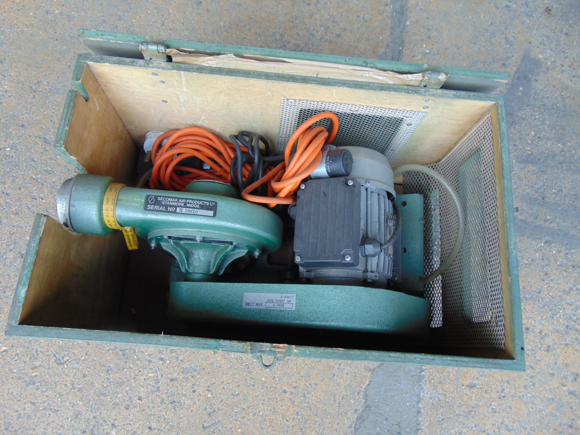 SEKOMAK 240 Volt Penthouse Air Inflator Unit in Box