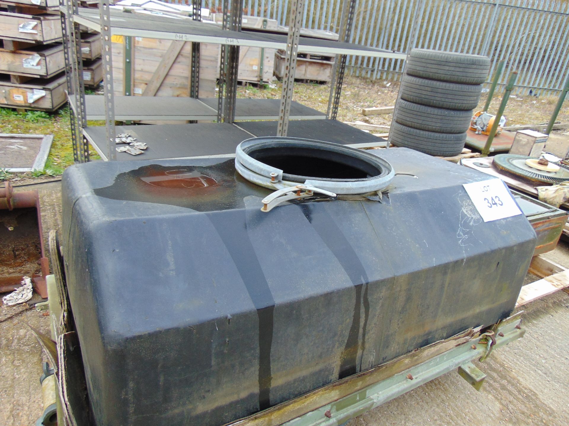 100 Gall British Army Demountable Water Container Fits Land Rover 3/4 ton Trailer - Image 2 of 2