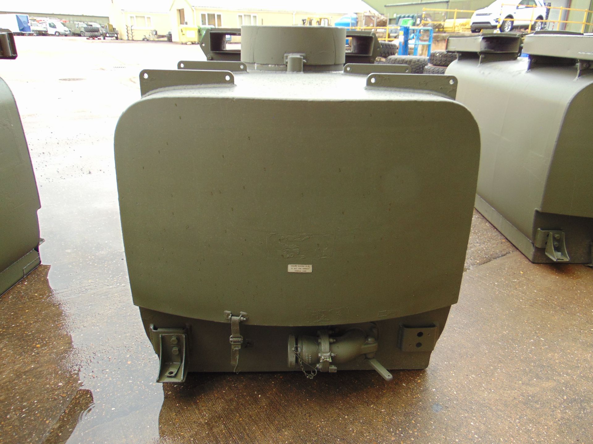 Gloster Saro 2,200 Ltr Aluminium Fuel / Fluid Distribution Tank - Image 4 of 14