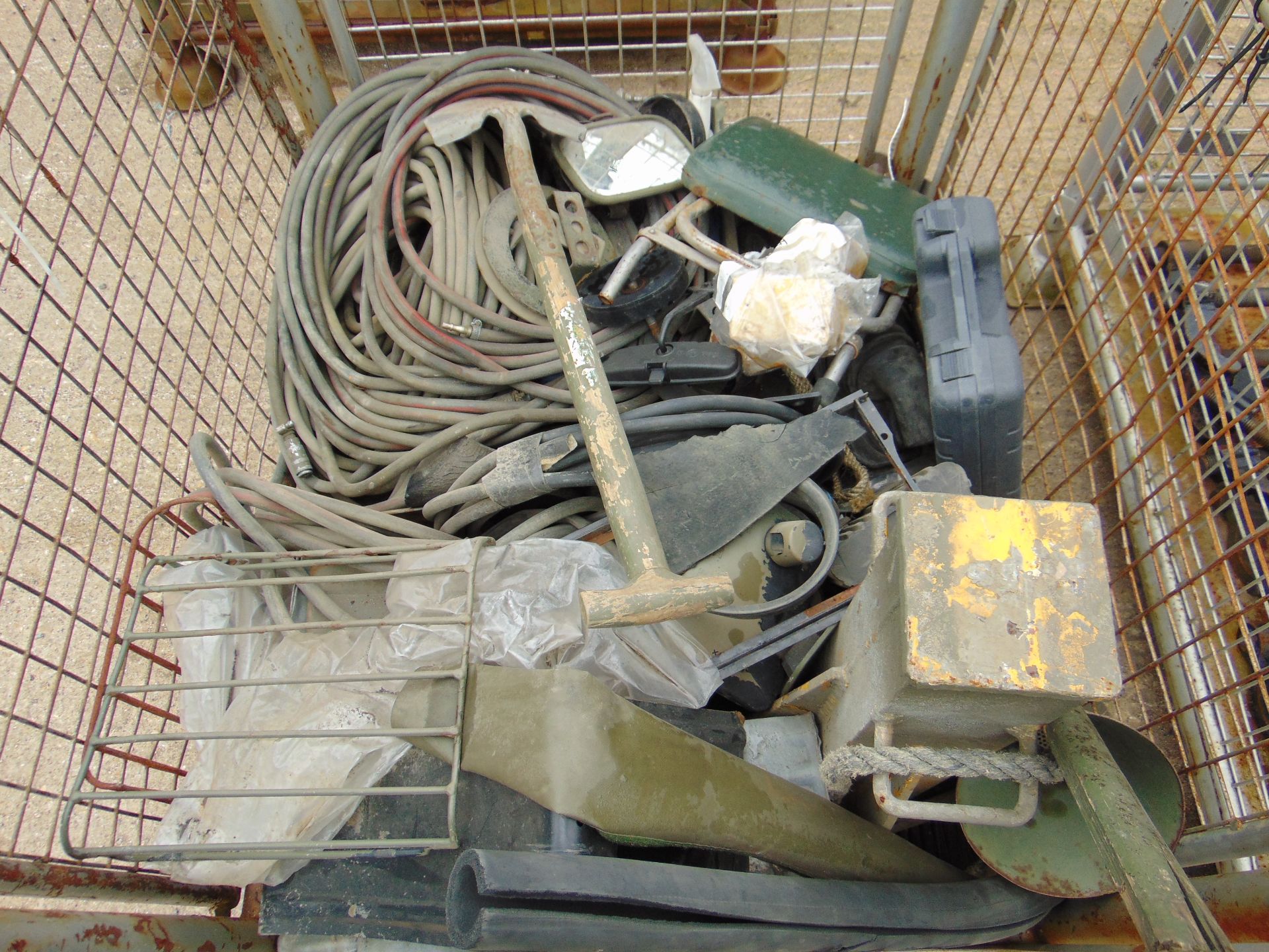 Stillage of Tools, Air Lines, Chocks ect. - Image 2 of 4