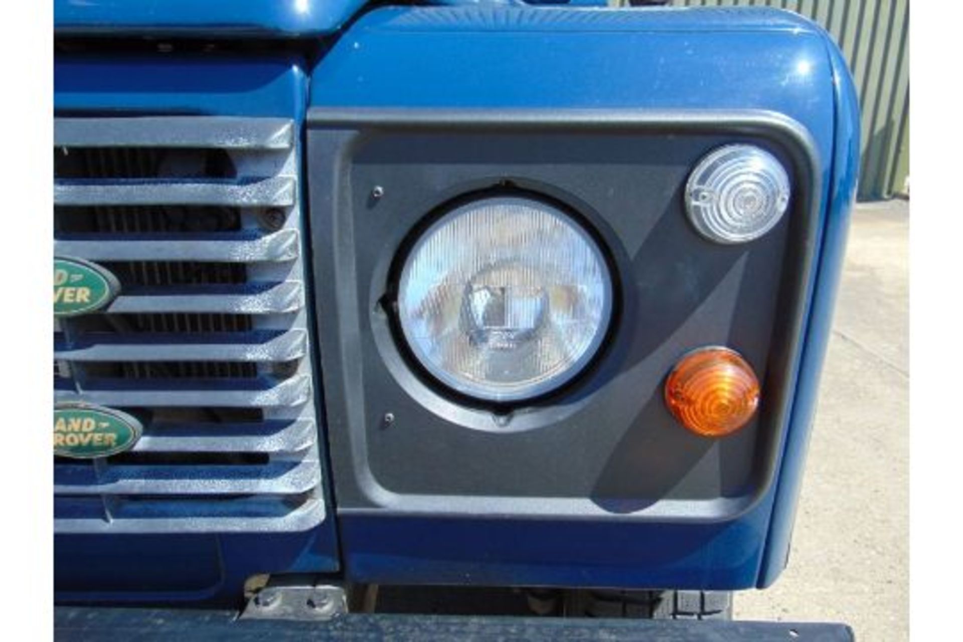 1998 Land Rover Defender 90 300TDi ONLY 76,319 MILES! RECENT PROFESSIONAL TOP TO BOTTOM REBUILD! - Image 12 of 55