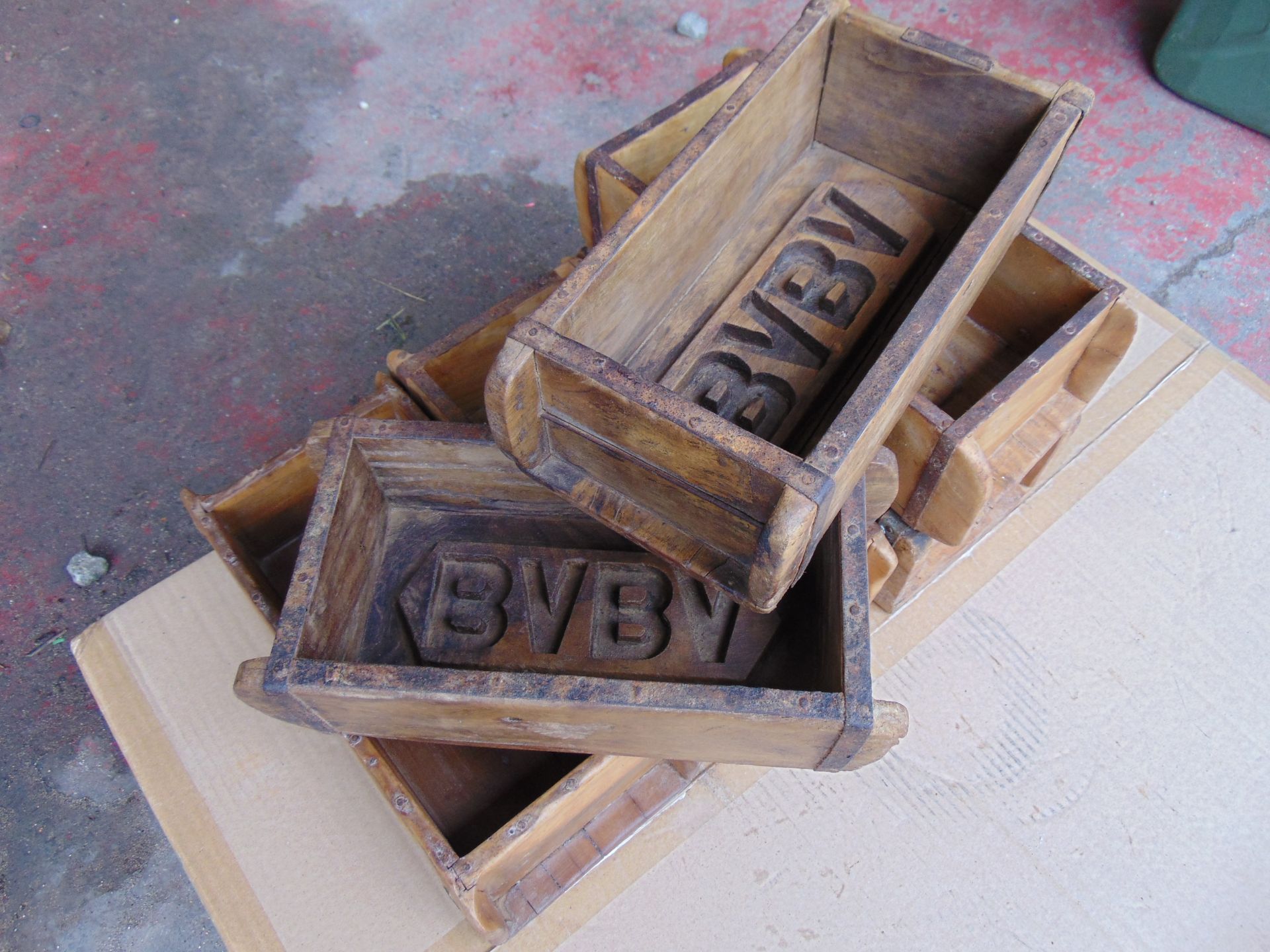 6 x Unusual Antique Wooden Brick Molds - Image 2 of 4