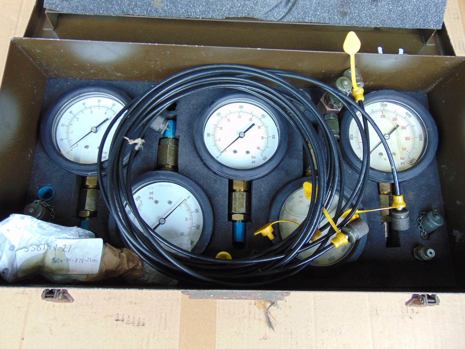 Hydraulics Pressure Testing Kit c/w Accessories from MoD - Image 3 of 5