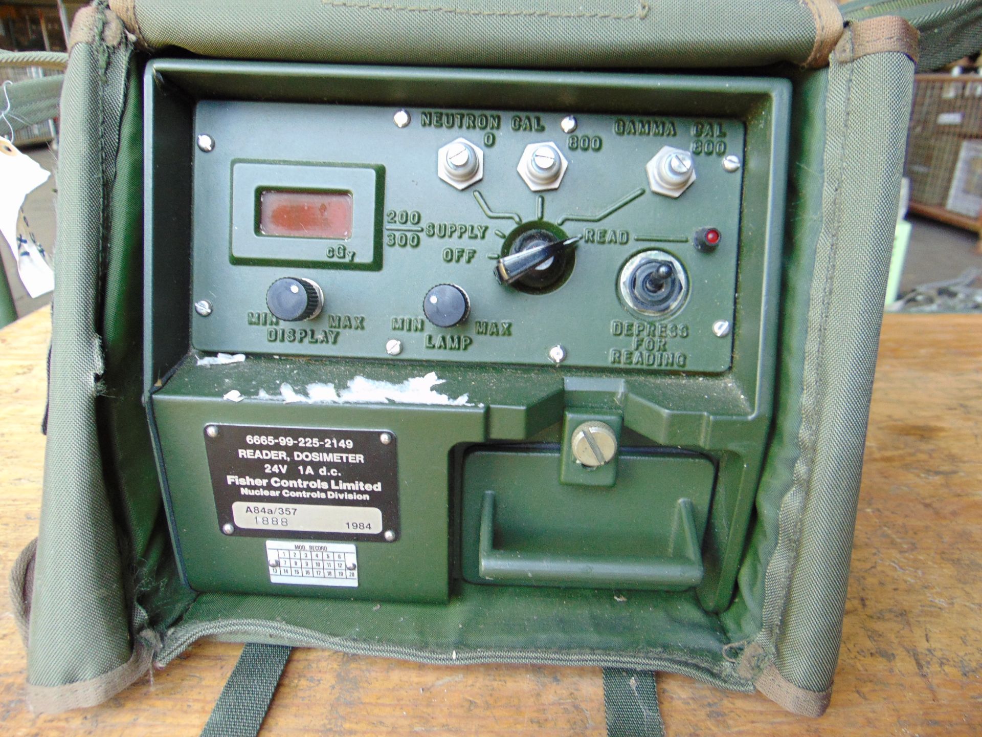 Unissued Fisher Controls Dosimeter Reader - 24V c/w Leads ect From MOD Reserve Stores - Image 3 of 6