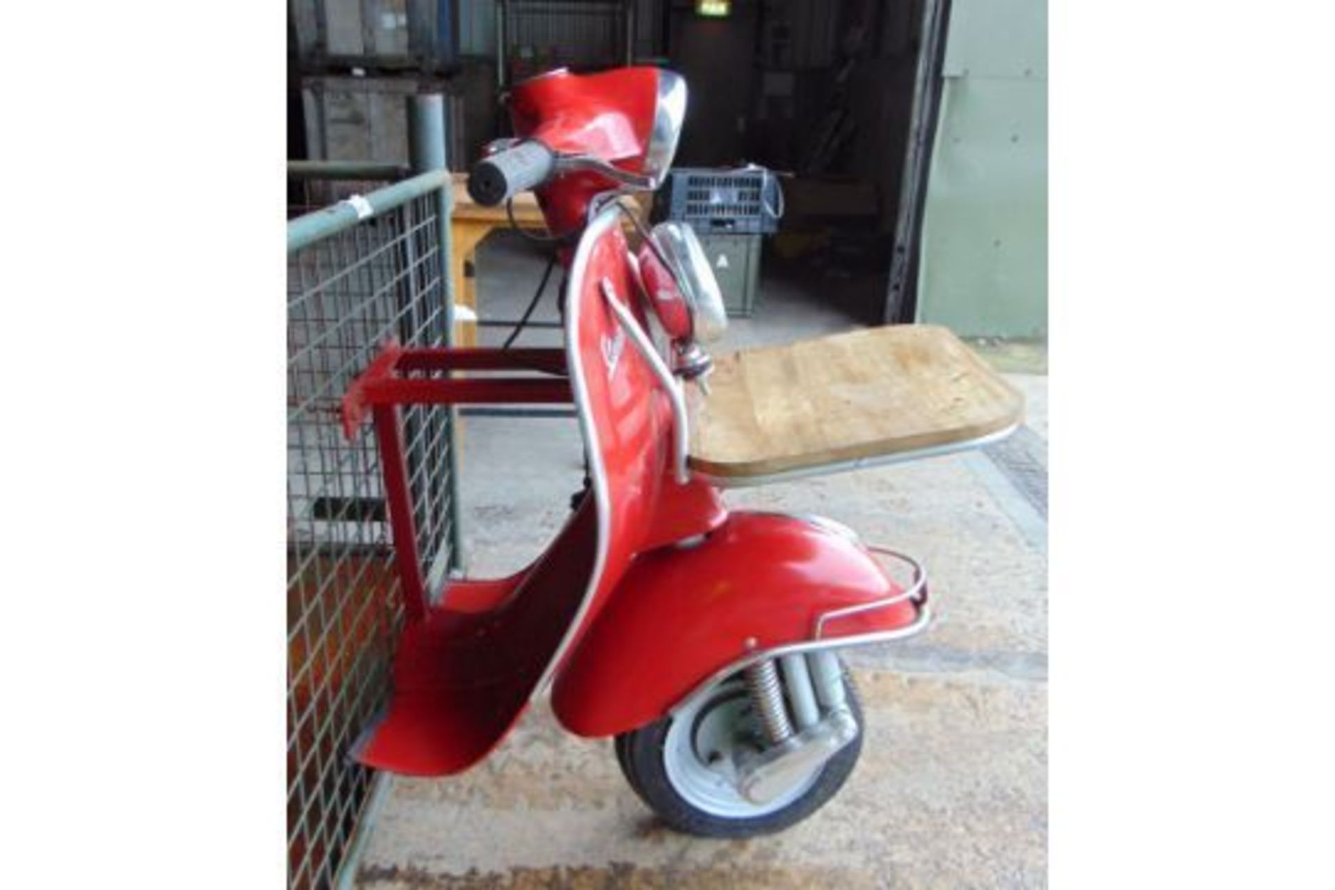 Very Unusual Front Half Vespa 150 Side / Drinks Table - Image 3 of 18