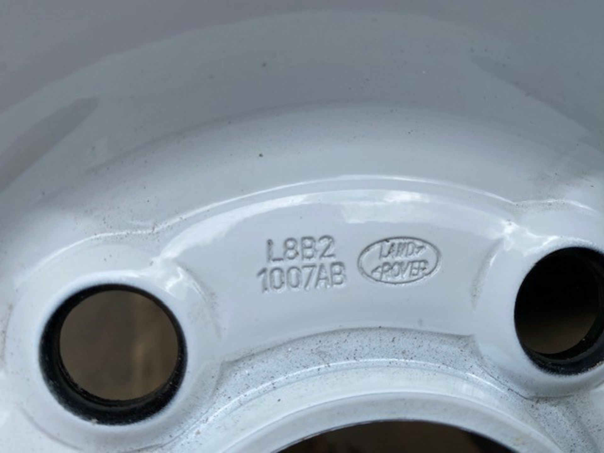 Land Rover Wheels & Tyres - Image 12 of 13