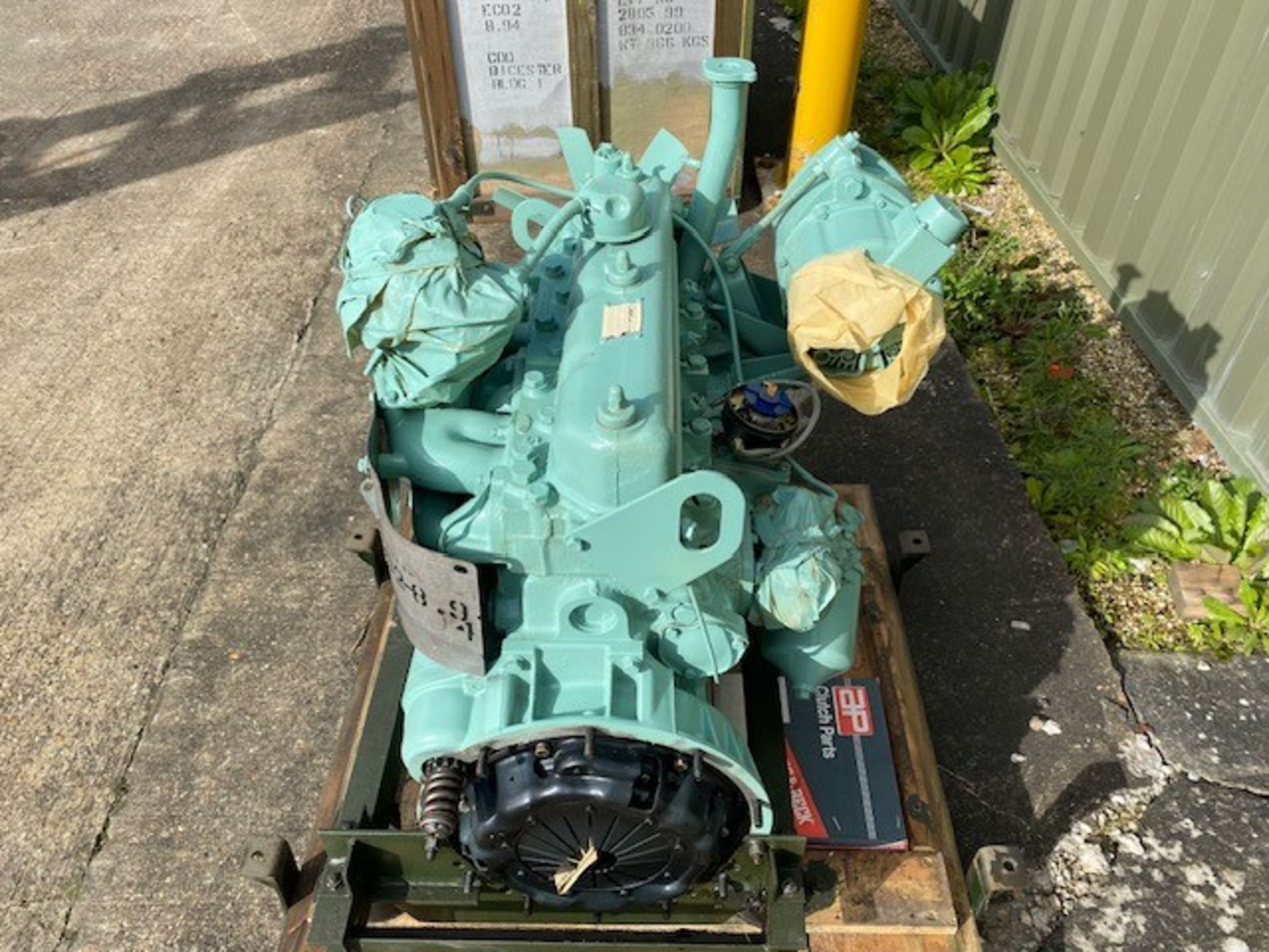 Land Rover 2.25 Litre Reconditioned Petrol Engine - Image 12 of 28