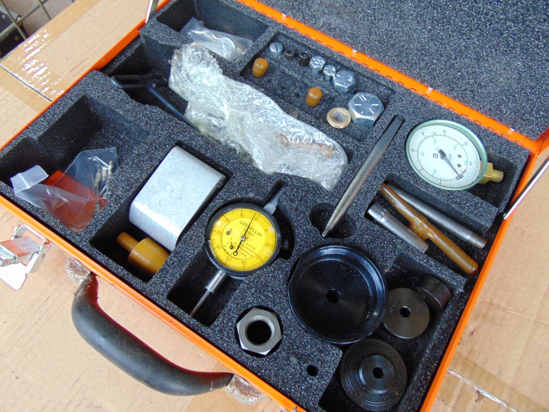 Caterpillar Fuel Pump Servicing Tools and Kit in Transit Case - Image 6 of 7