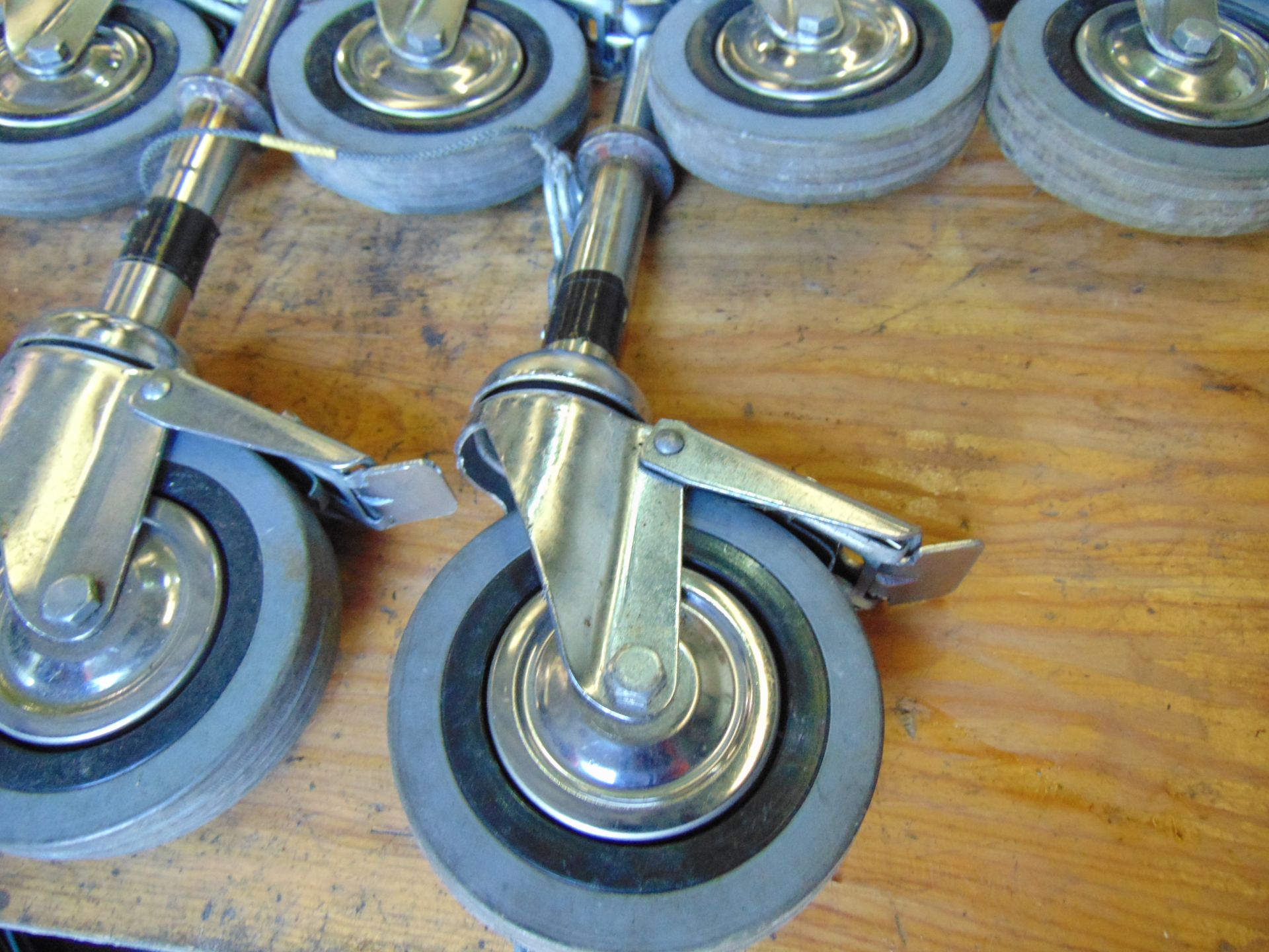8 x Casters With Brake - Image 3 of 5