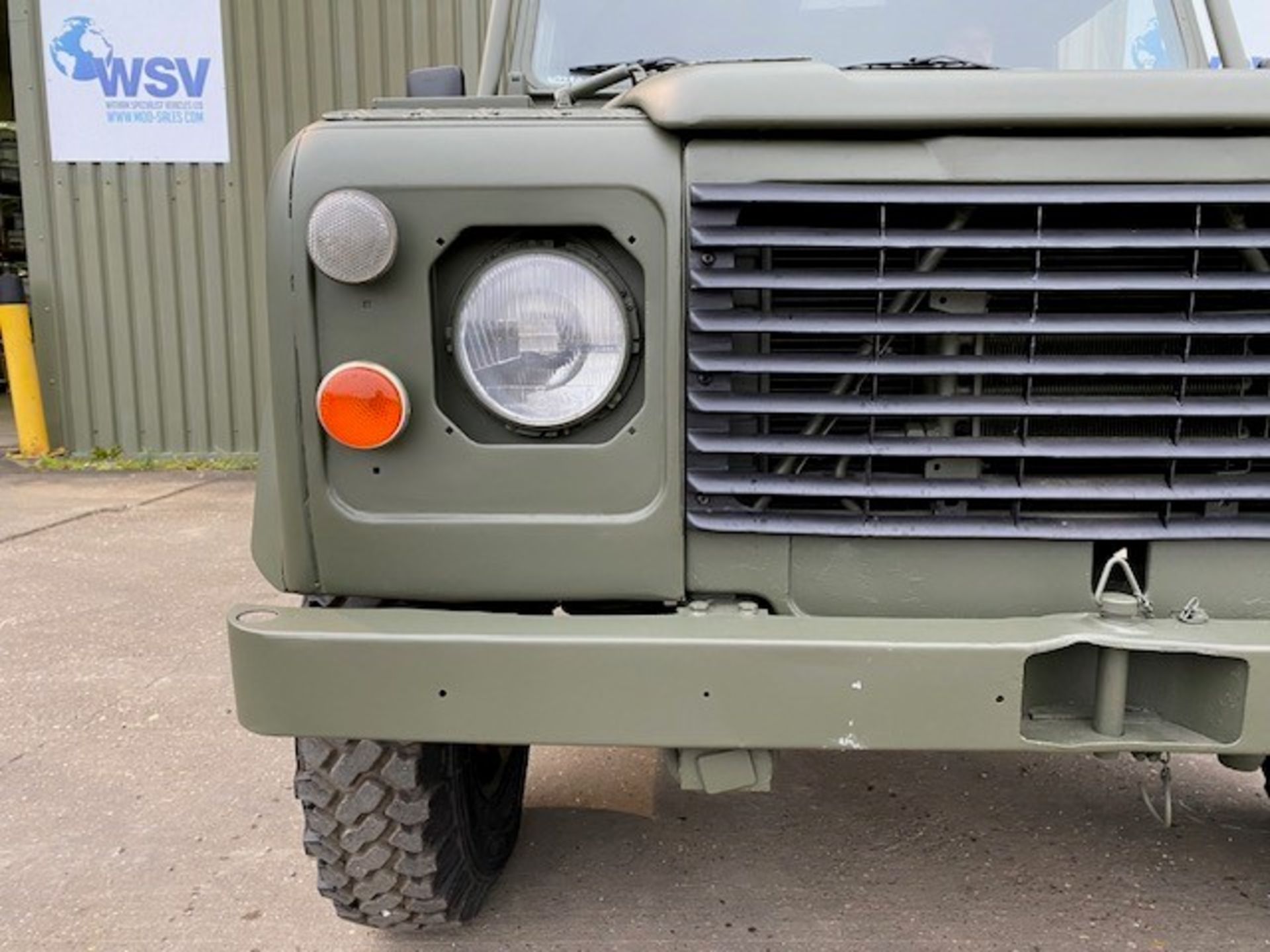 Land Rover Defender 110 Tithonus LHD - Image 13 of 54