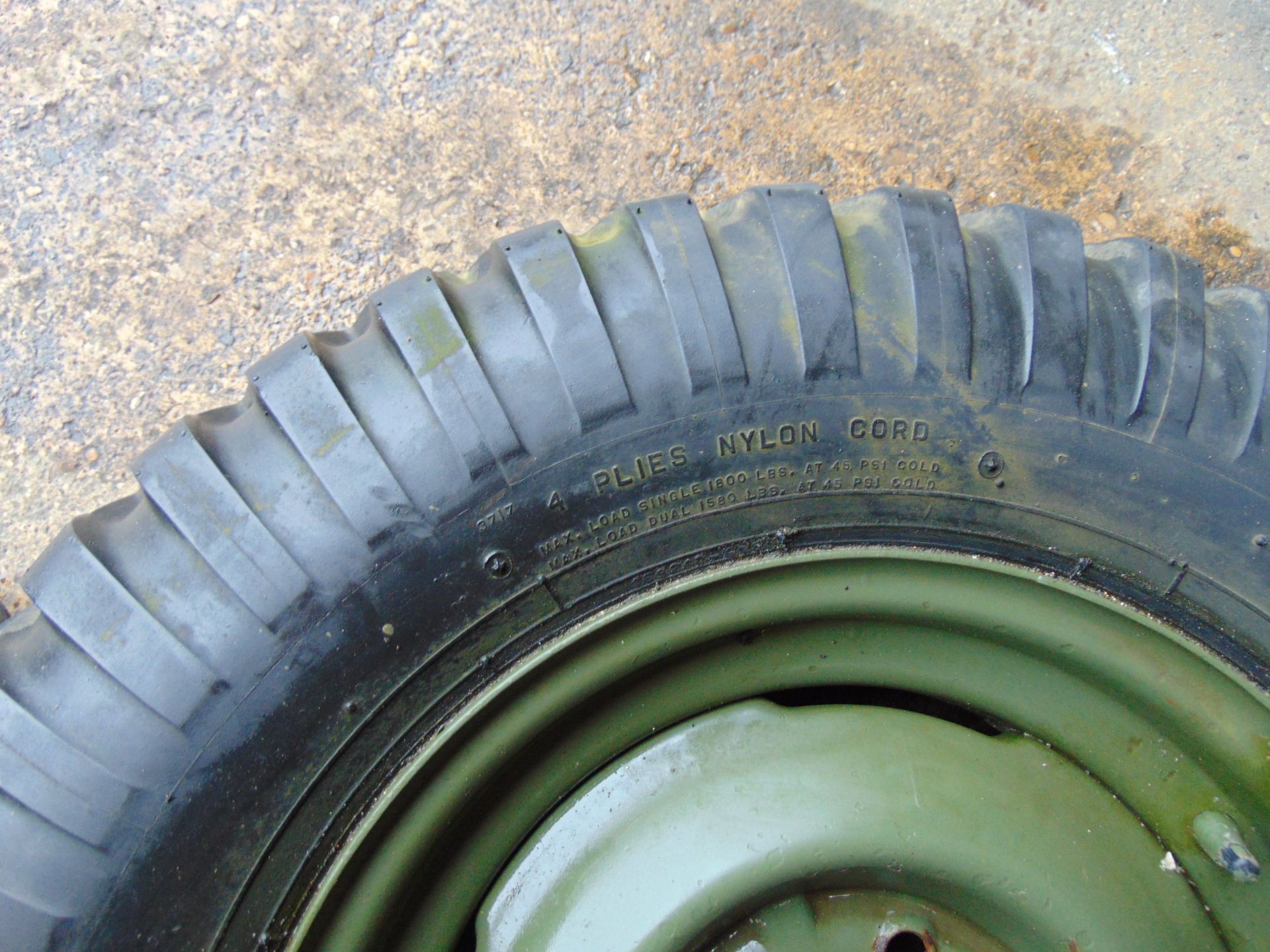 V.Rare Goodyear 700 x 16 Bar Grip Tyre on Rim Spare Wheel - Image 4 of 8