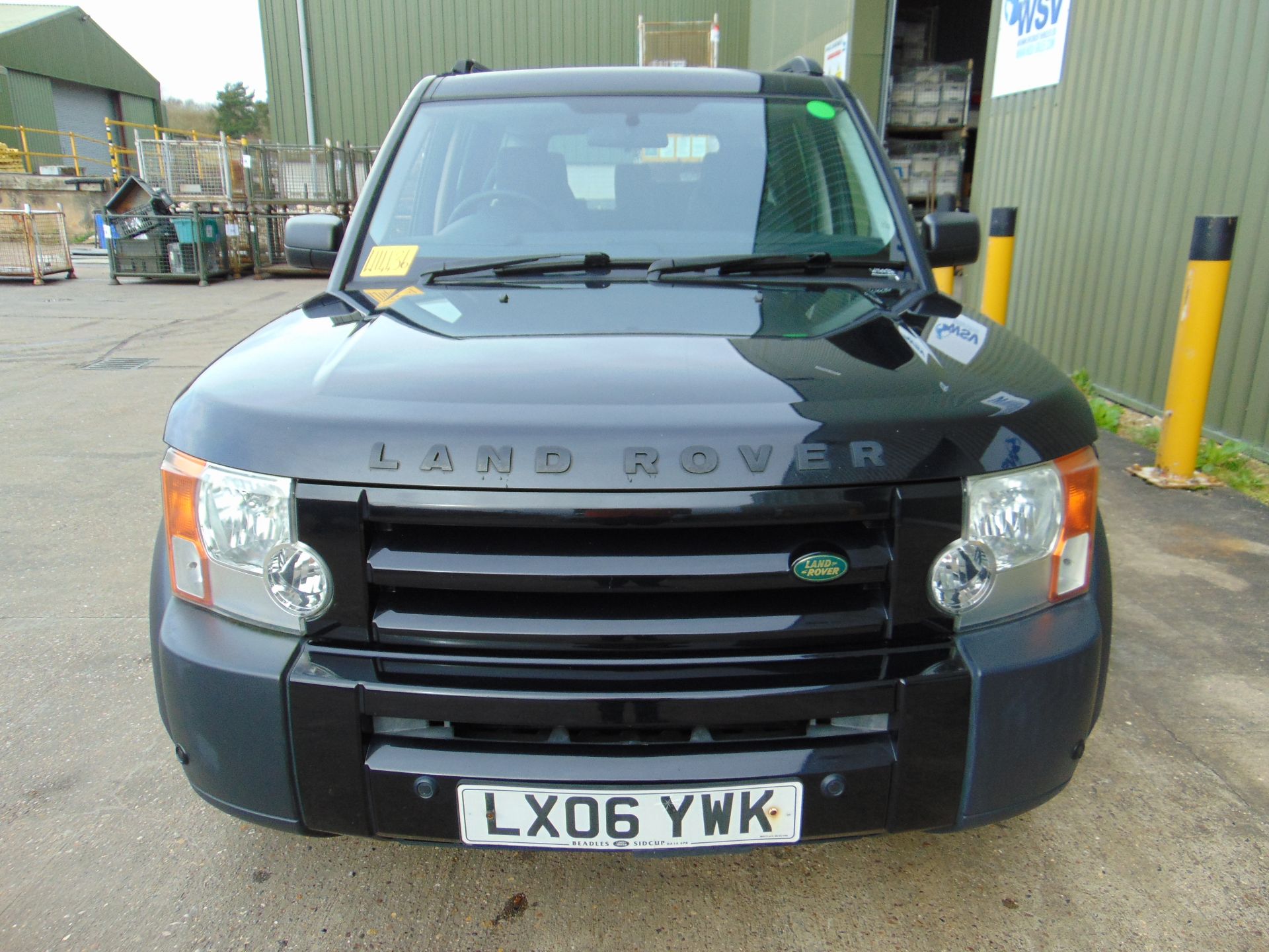 2006 Land Rover Discovery 3 TDV6 2.7 Ltr Auto - 4WD - 5 dr 7 Seater - Black - Image 7 of 49