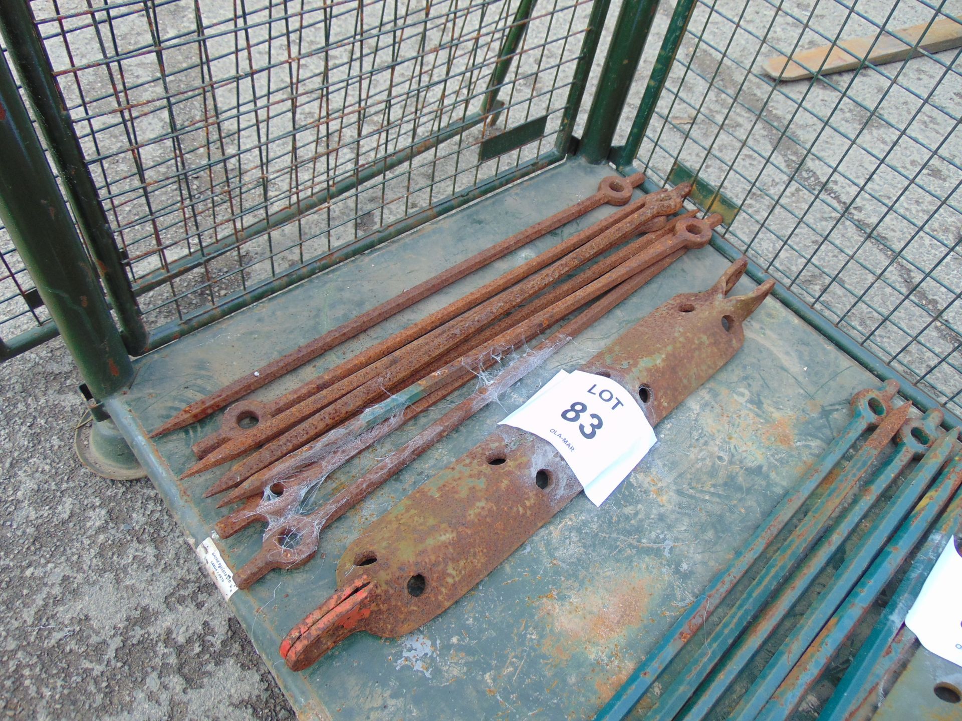 Ground Anchor Recovery and Pin Set inc 8 Pins - Image 3 of 3