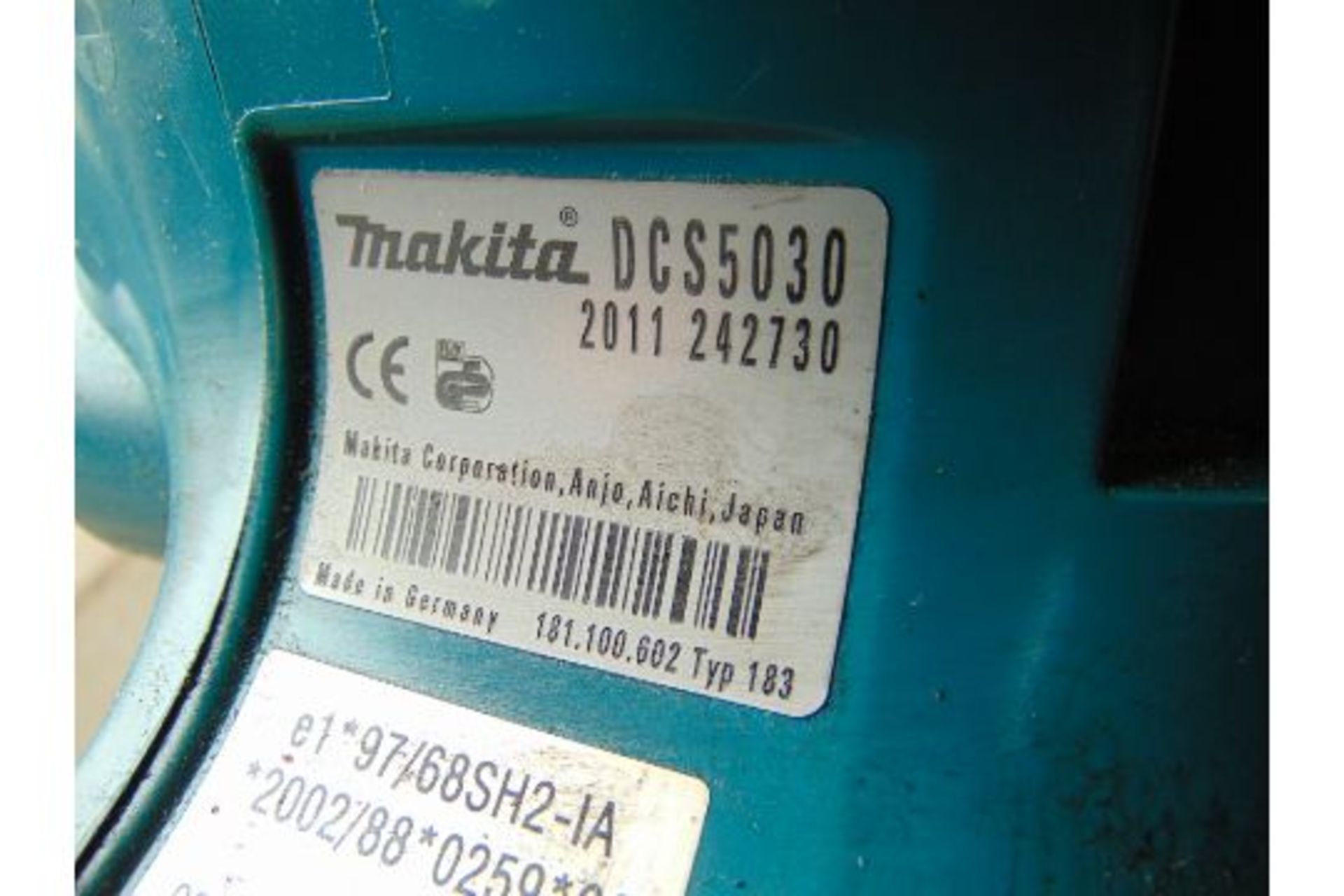 MAKITA DCS 5030 50CC Chainsaw c/w Chain Guard from MoD. - Image 3 of 3