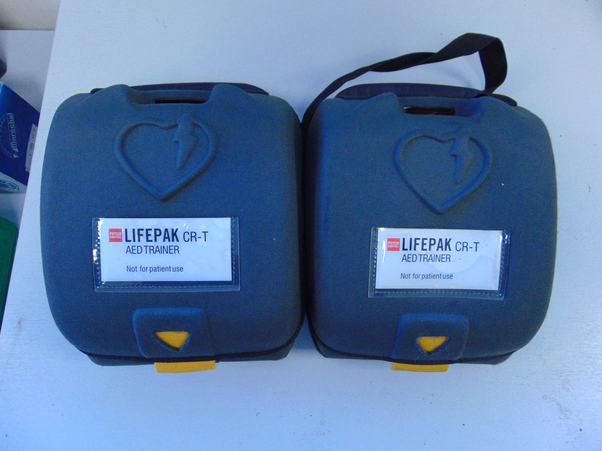 2 x Physio Controls Lifepak CR-T Defibrillator AED Trainer Unit in Carry Case - Image 2 of 4