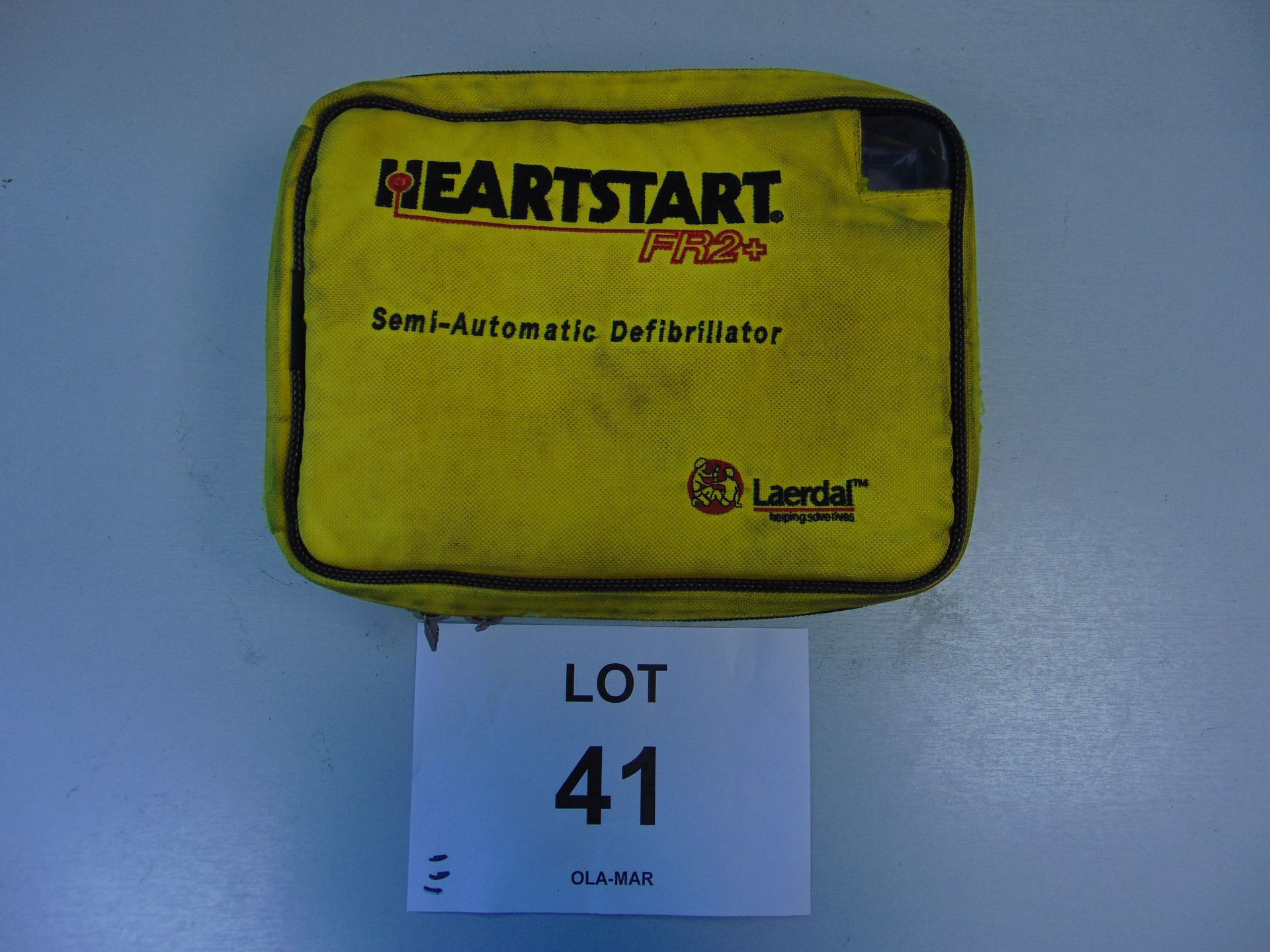 Heartstart FR2+ Semi-Automatic Defibrillator Unit in Carry Case