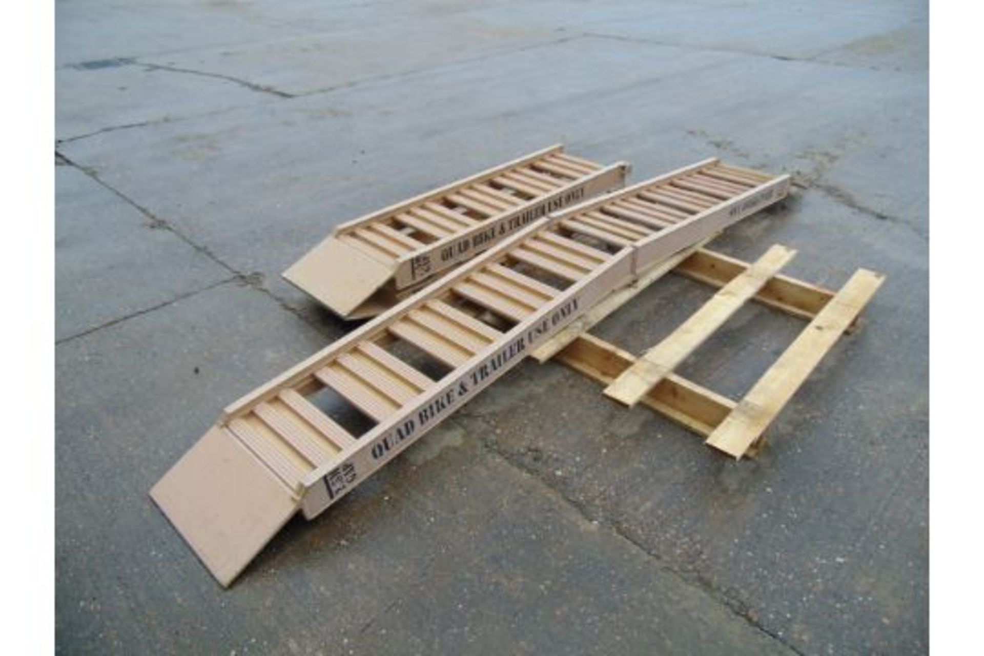 Pair of Heavy Duty Aluminium Folding Quad Bike RTV Ramps, 3.1m long, SWL Per Ramp 600kg - Image 9 of 9