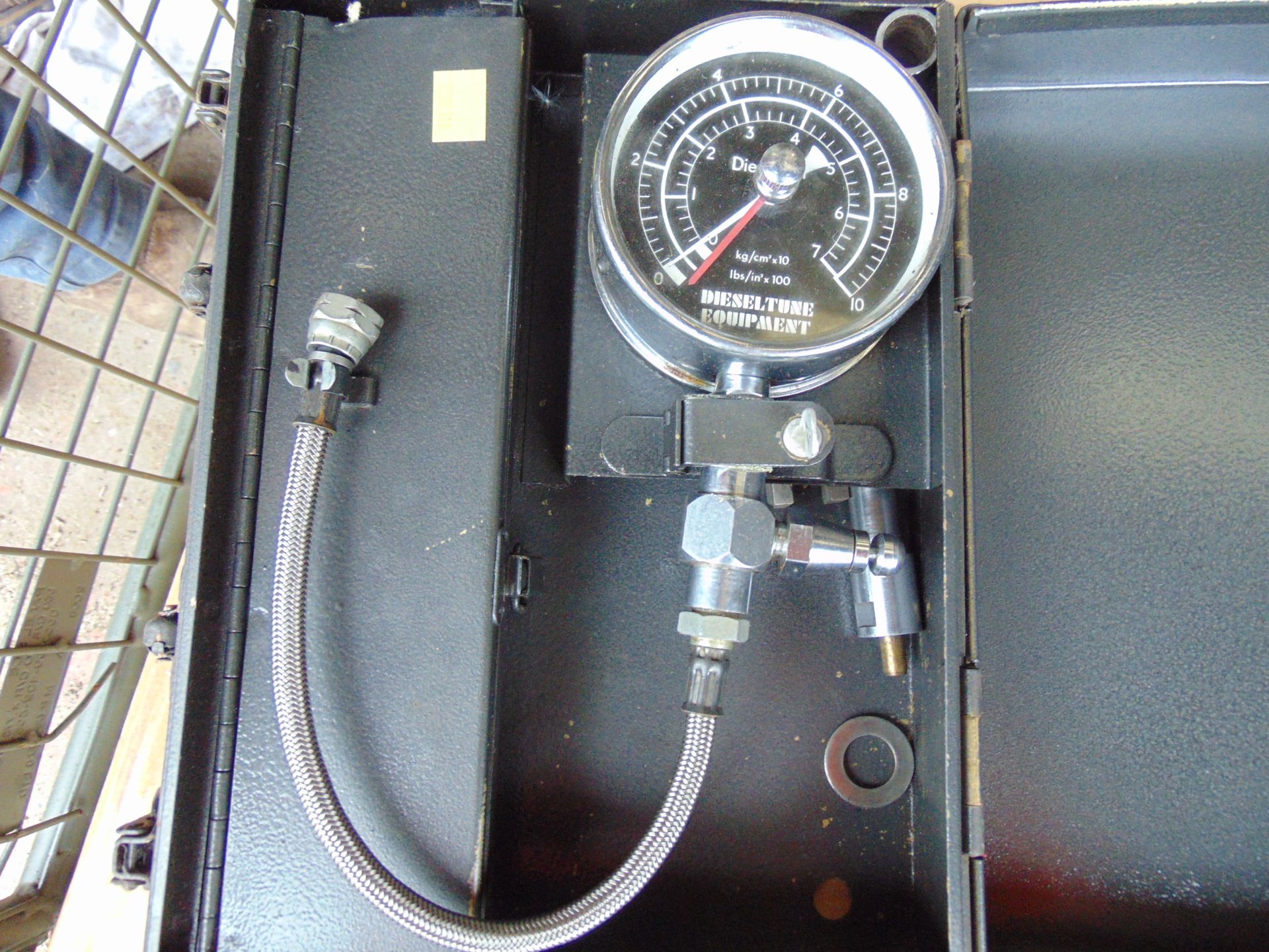 T1 Model 102 Diesel Injector Tester in Transit case from MoD - Image 3 of 6