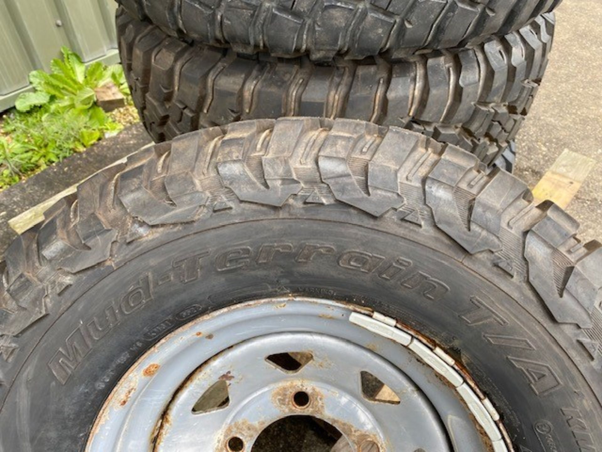 BF Goodrich 265/75R16 wheels and tyres x 4 - Image 8 of 11