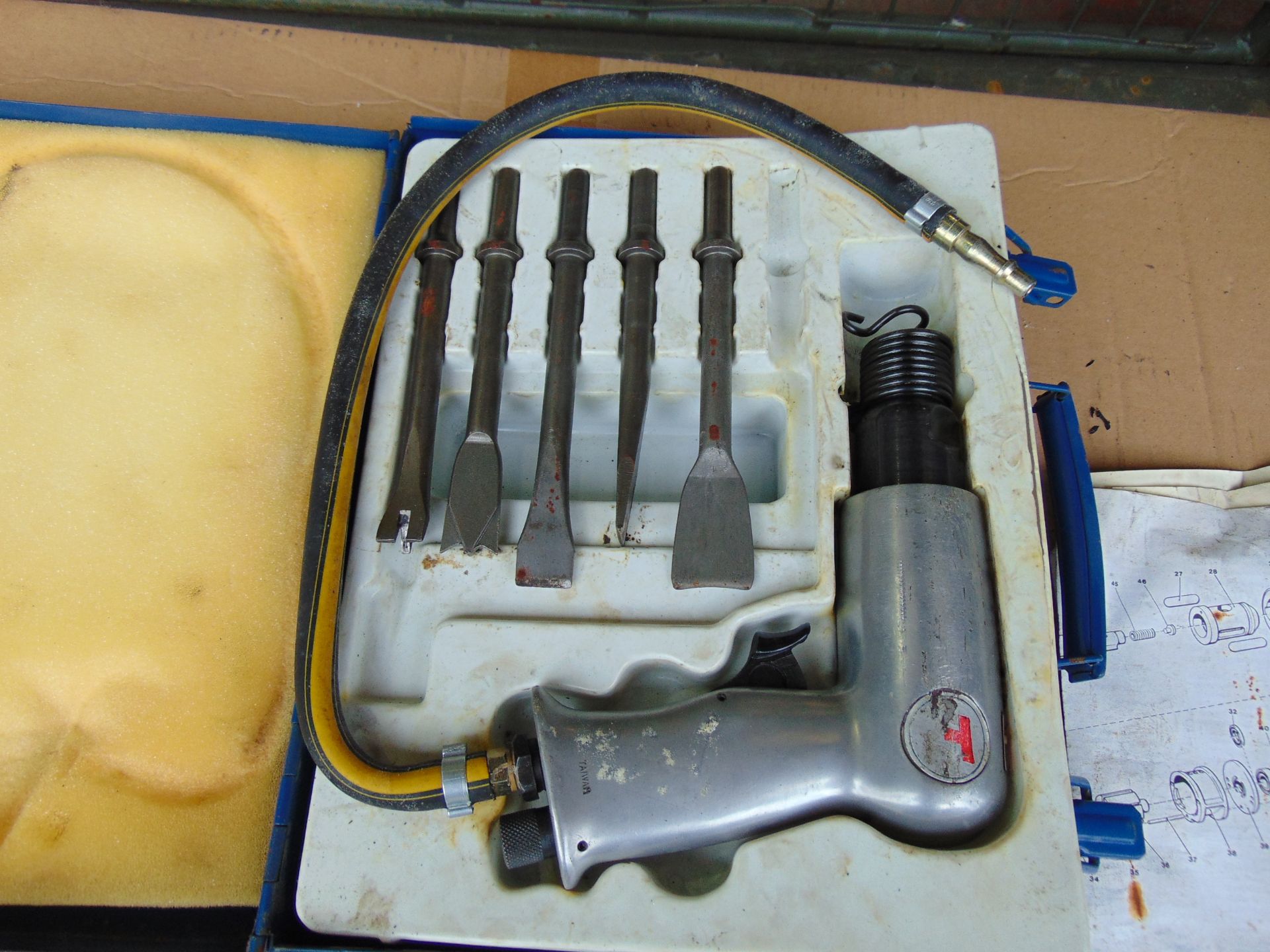 Desoutter Universal Air Chisel Kit from UK Fire Service Workshop in Case with Accessories - Image 2 of 8