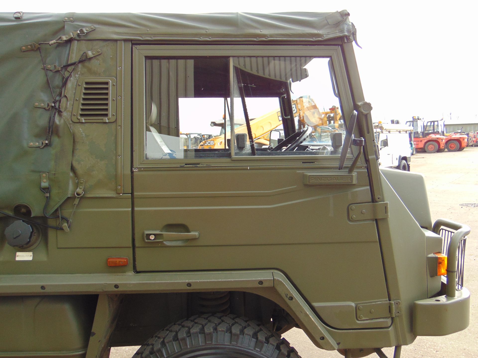 Pinzgauer 716 RHD soft top - only 7235 recorded miles! - Image 52 of 61