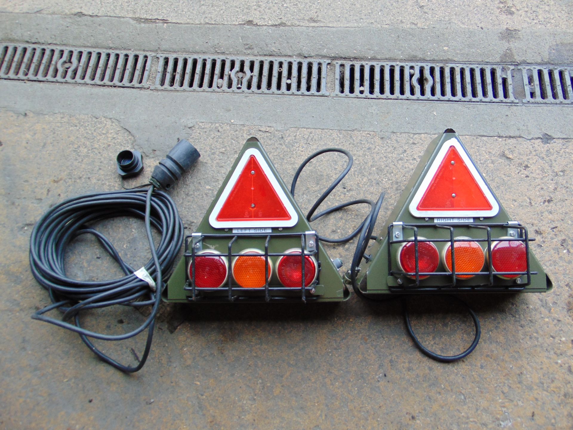 1 x Pair of New Unissued Trailer / Recovery Light Units - Bild 2 aus 5