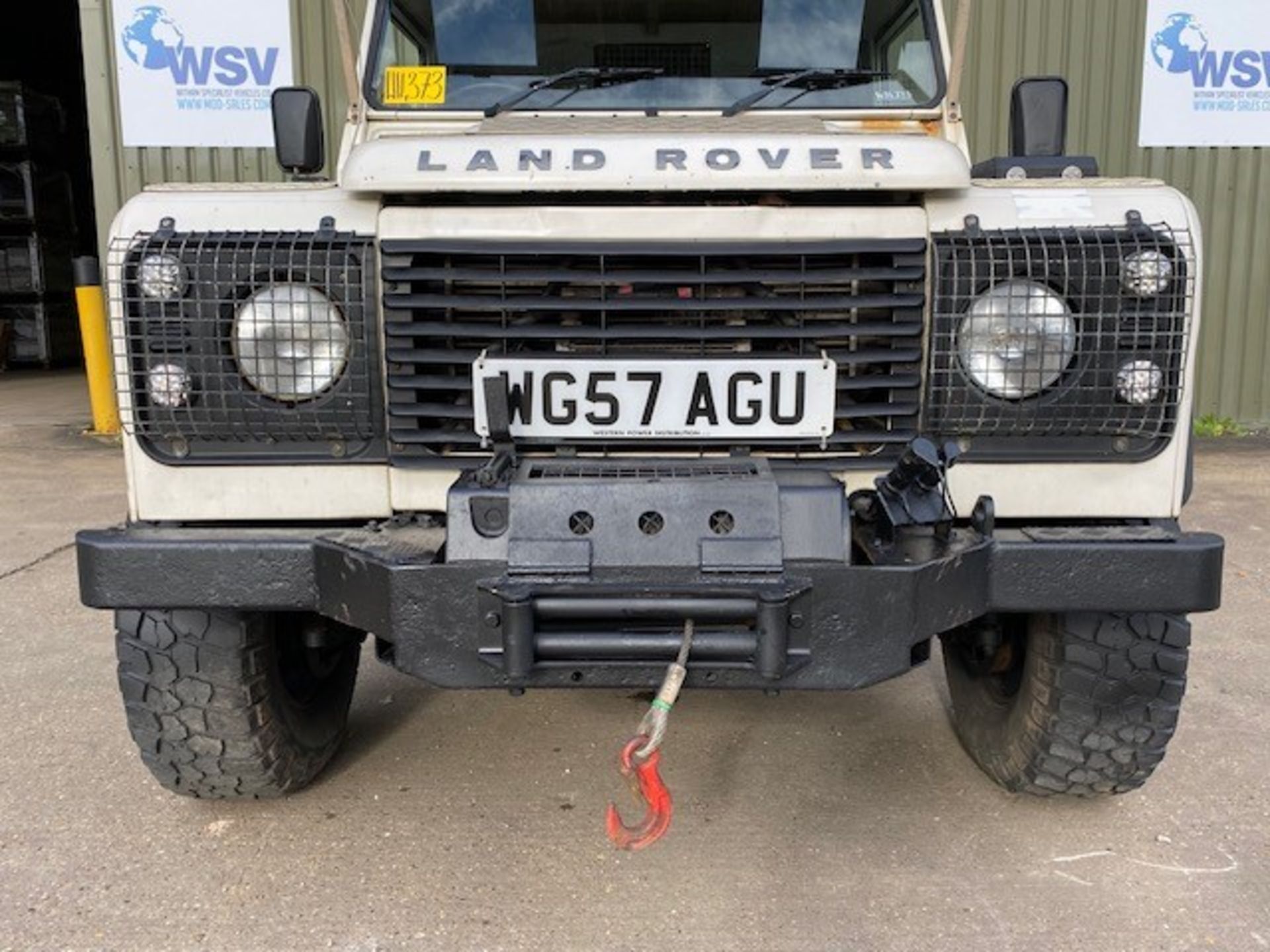 Land Rover Defender 110 Utility - Image 10 of 60