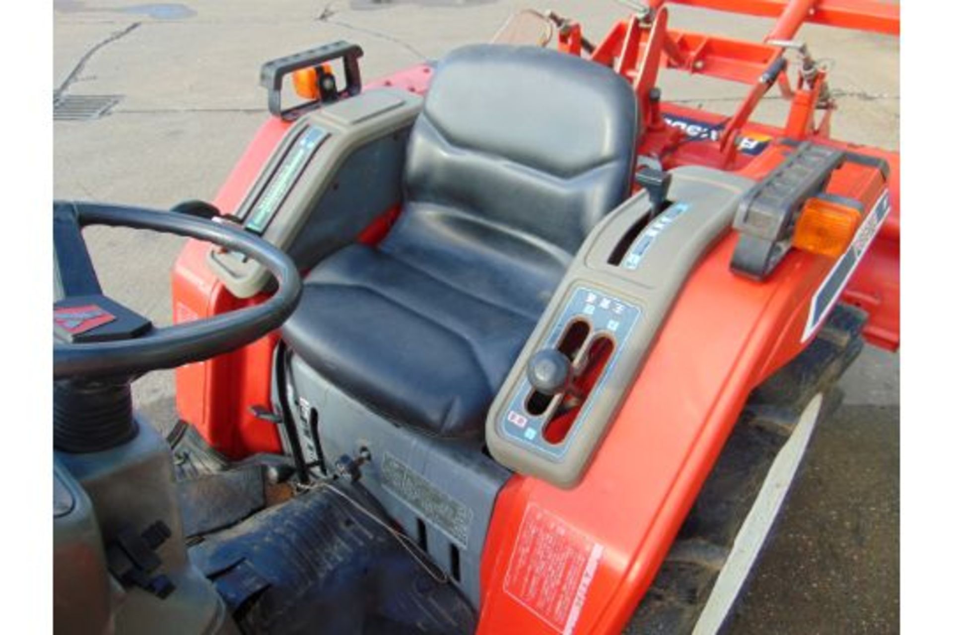 Yanmar F-7 4 x 4 Diesel Compact Tractor c/w RSA-1303 Rotorvator - Bild 13 aus 28