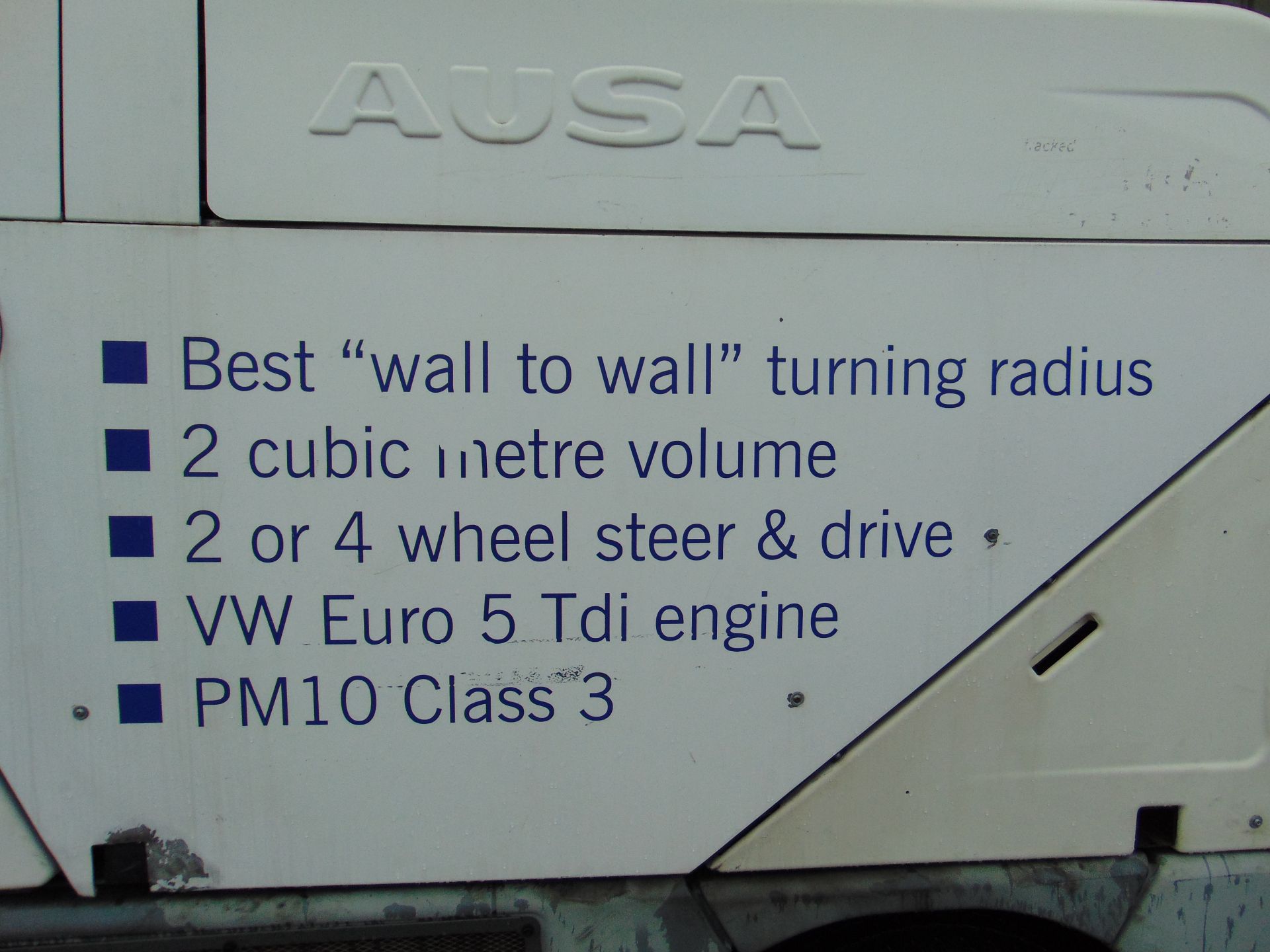 2013 Ausa B200H Road Sweeper - VW TDI Diesel Engine - Image 23 of 43