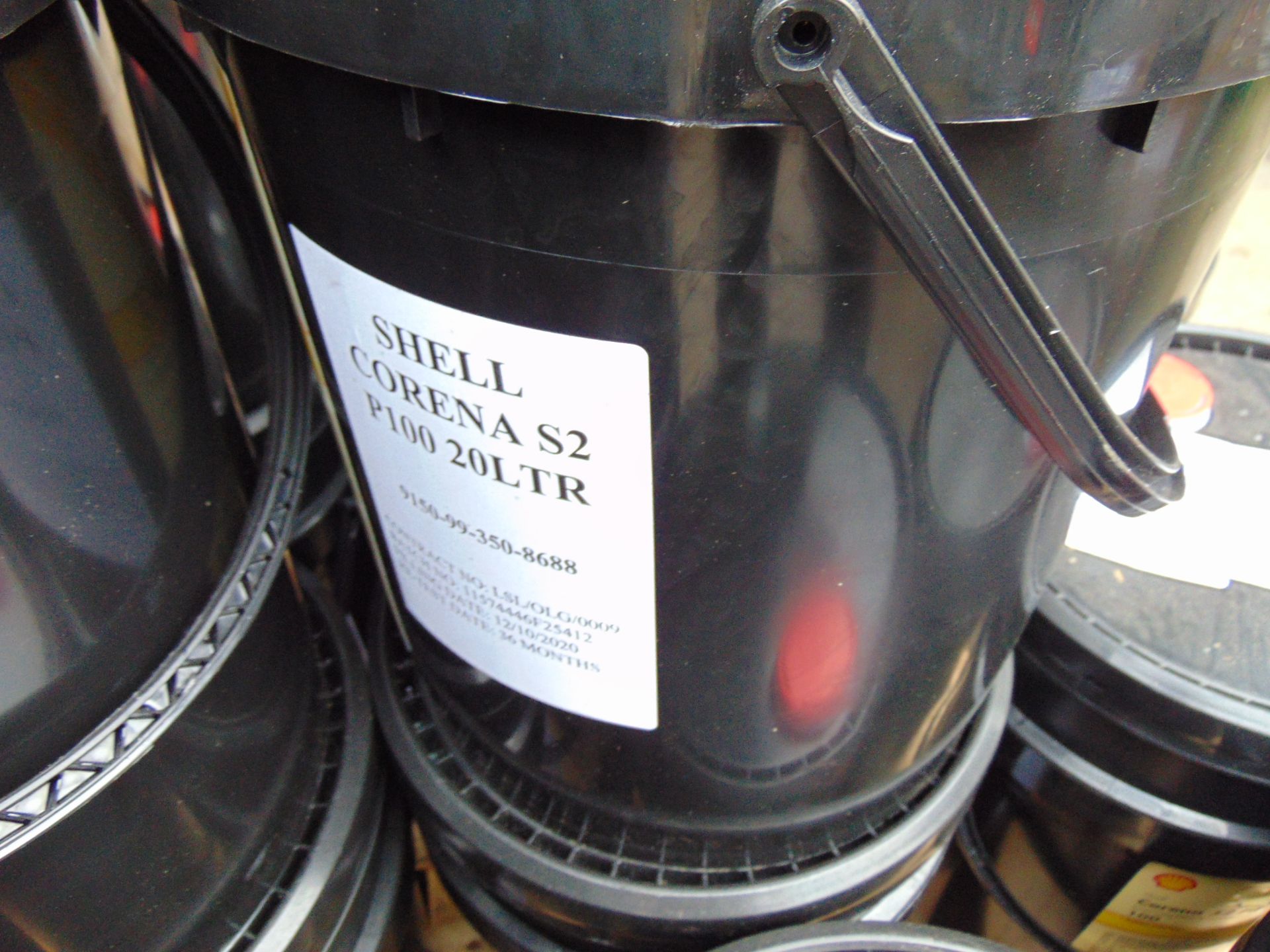 19 x 20 Litre Drums of Shell Corena S2 P100 High Quality Lubricating Oil - Image 4 of 5