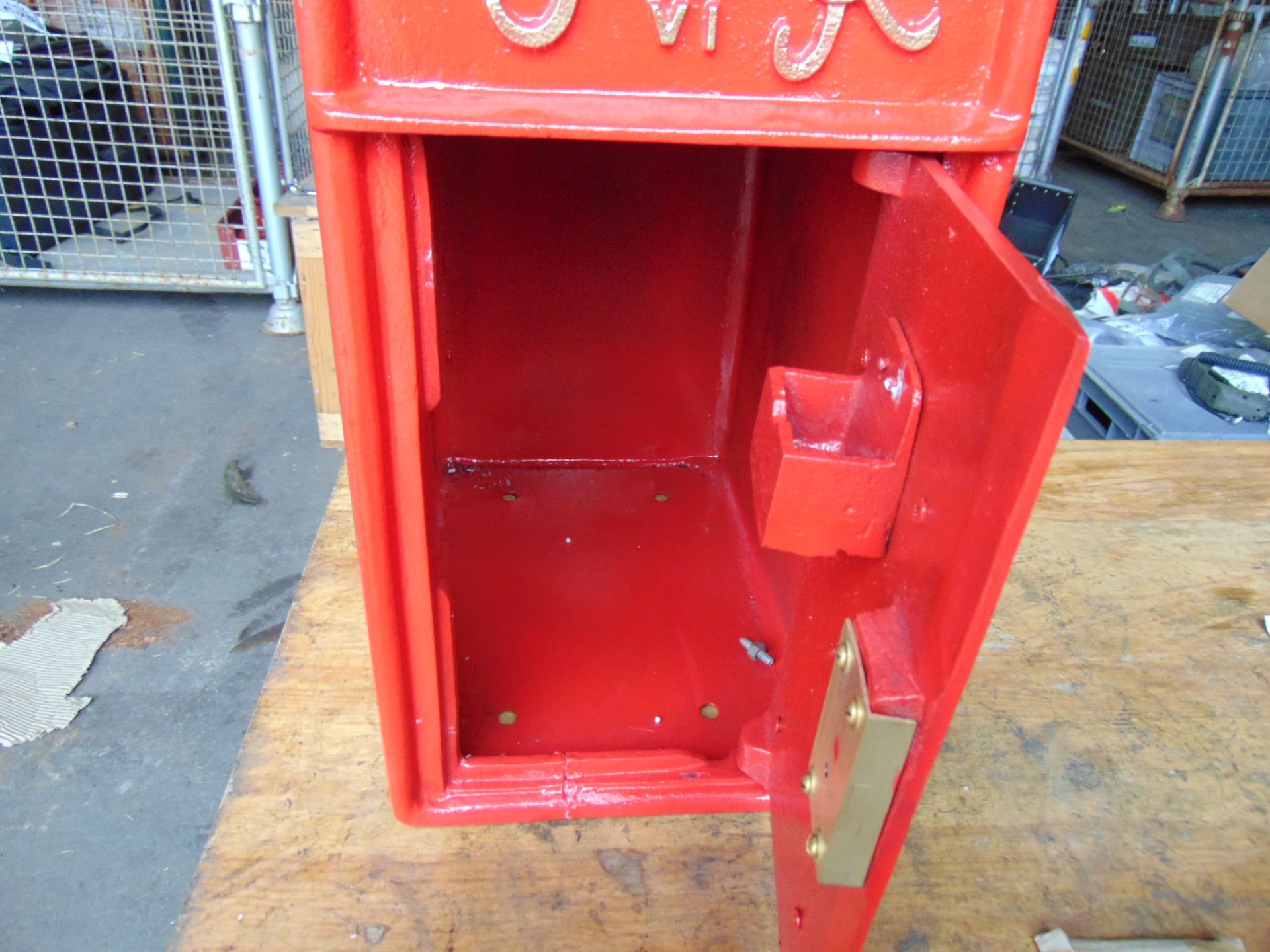 Cast Iron GR Royal Mail Red Post Box c/w Keys and Delivery Panels - Image 2 of 10