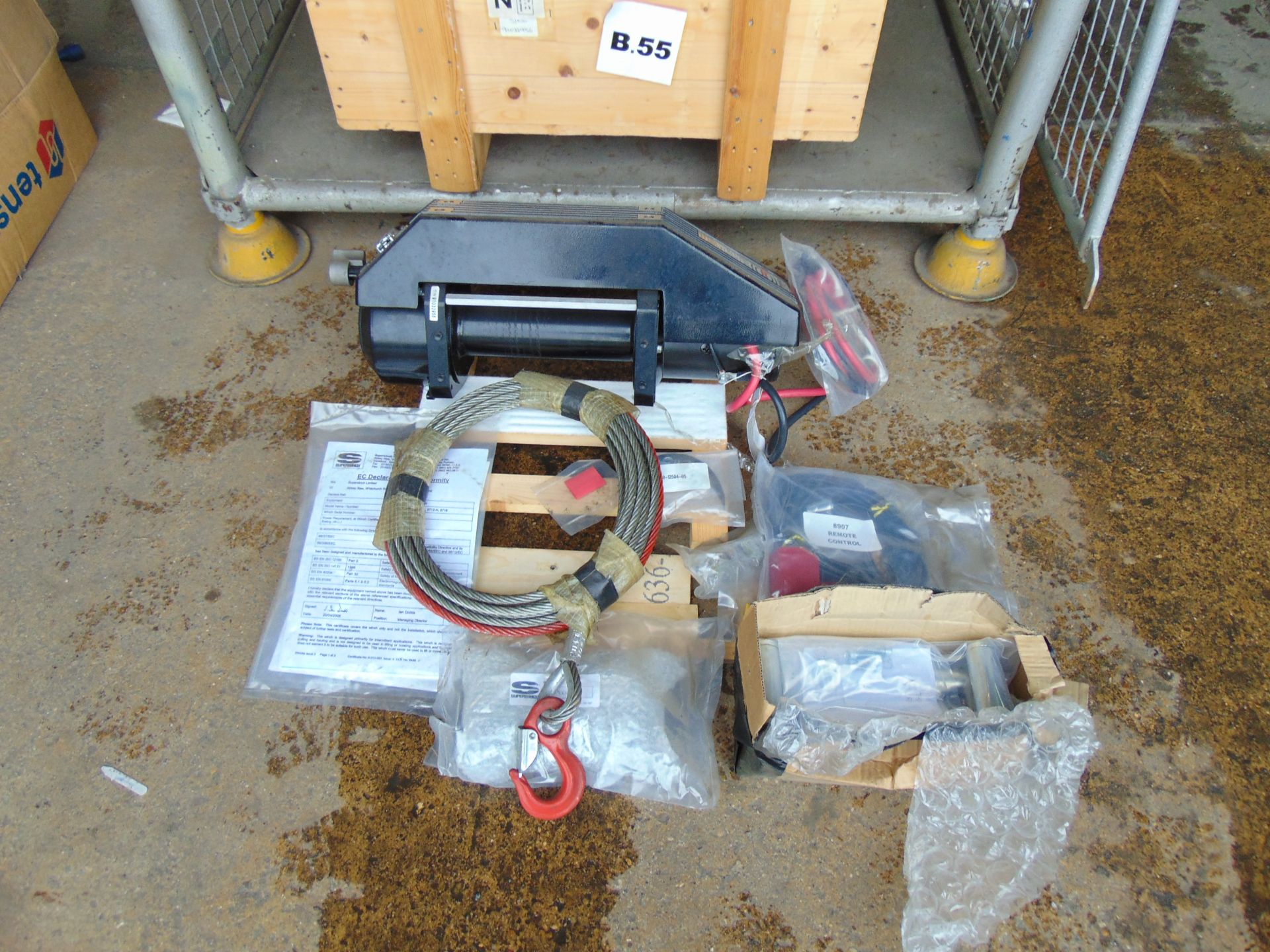 New Unissued Super Winch S9000 c/w Fitting Kit, Rollers, Cable, Remote Electrics 12 Volt - Image 8 of 14