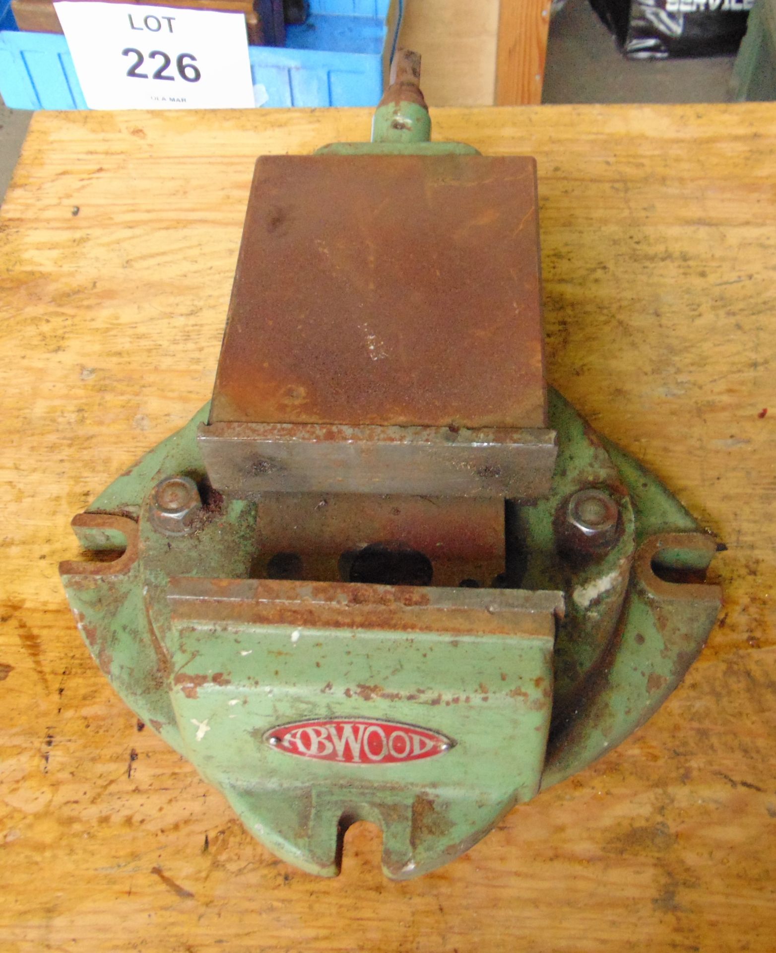 Abwood Rotating Machine Vice from MOD - Image 2 of 6