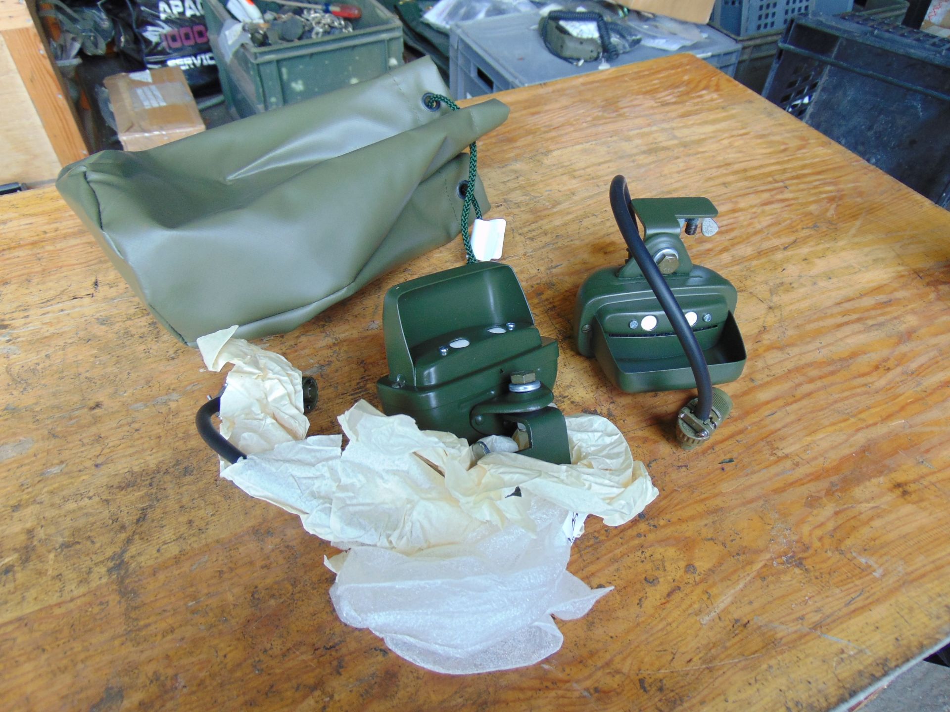 2 x New Unissued Demountable Convoy Lamps in Bag - Image 3 of 7