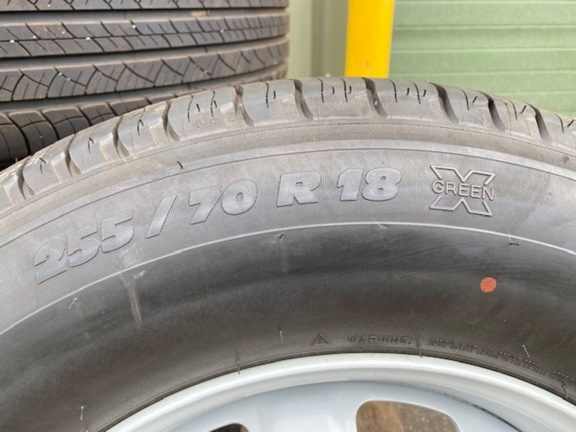 Land Rover Wheels & Tyres - Image 10 of 13