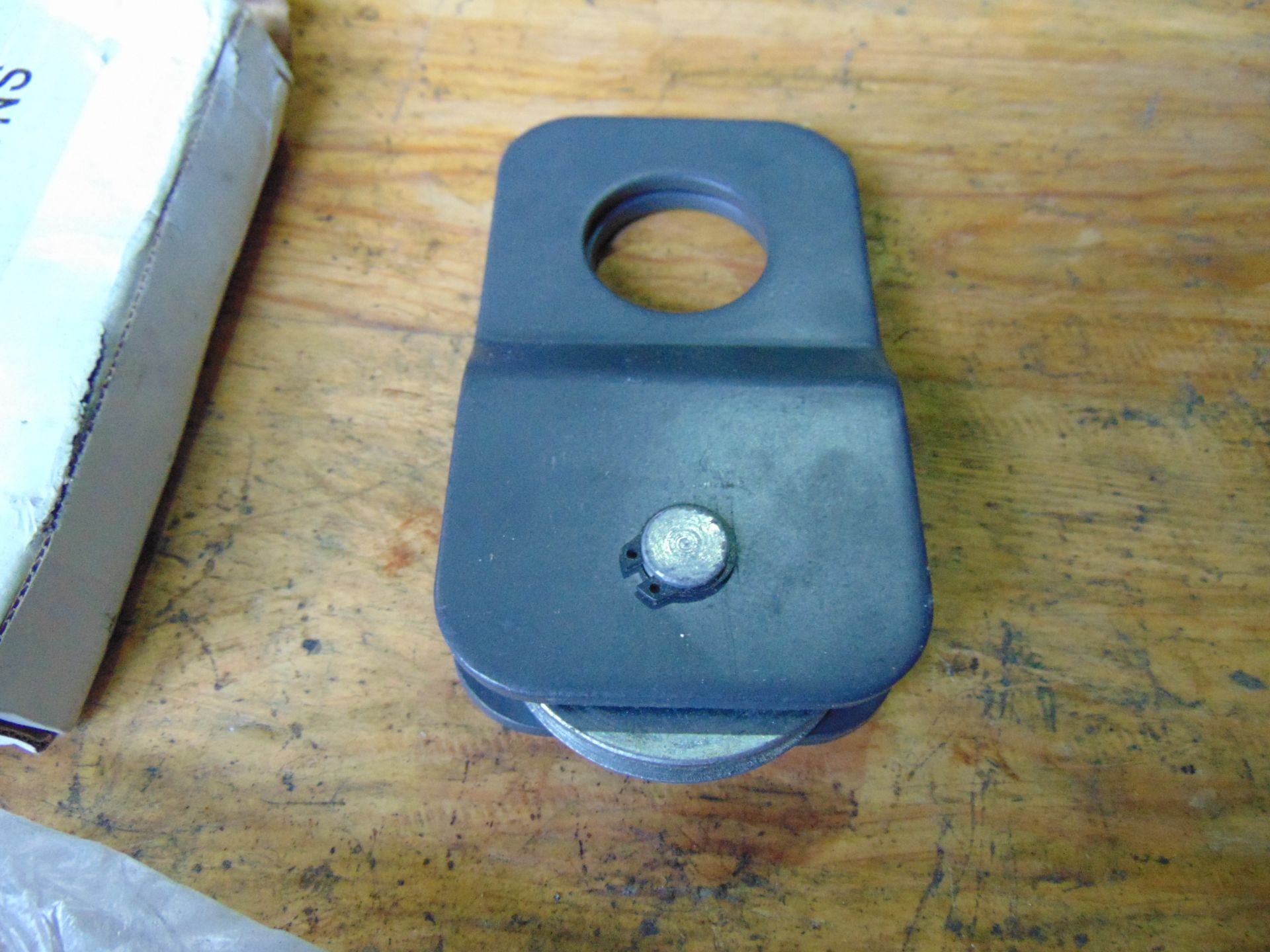 2 to 1 Pull New Unissued Land Rover Winching Snatch Block - Image 2 of 6