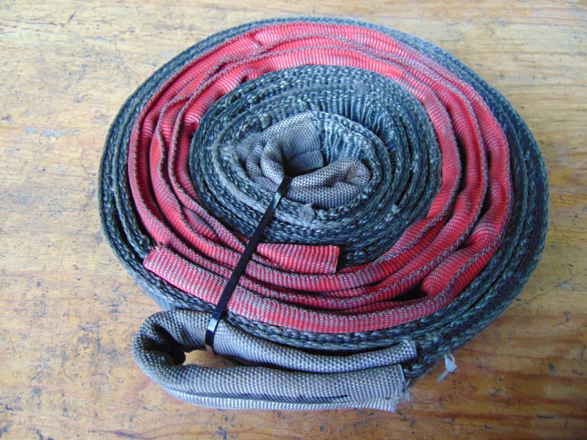 Land Rover Wolf CES Tow Rope