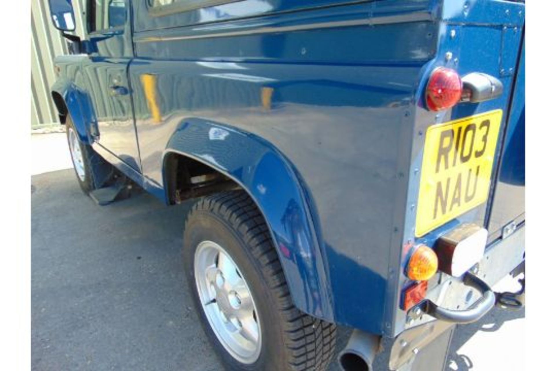 1998 Land Rover Defender 90 300TDi ONLY 76,319 MILES! RECENT PROFESSIONAL TOP TO BOTTOM REBUILD! - Image 15 of 55