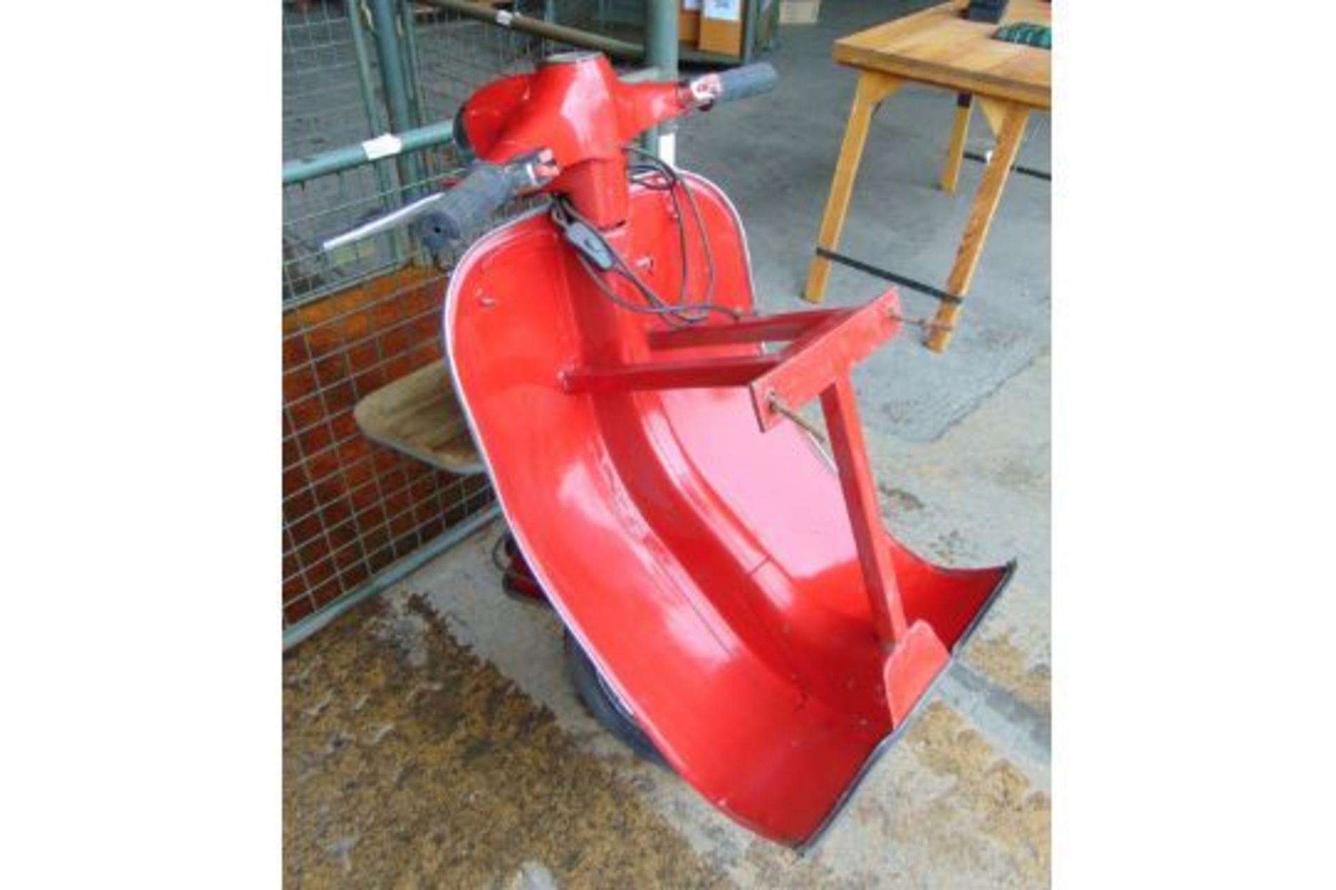 very Unusual Front Half Vespa 150 Side / Drinks Table - Image 13 of 18