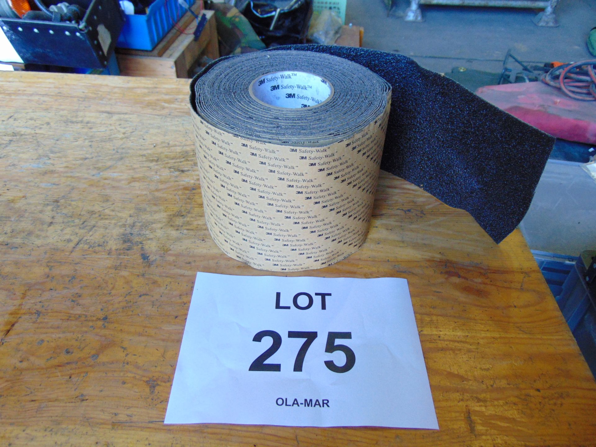 1 x Large Roll of 3M Safety Walk Non Slip Walk Way Tape, MoD Reserve Stock Unissued - Image 3 of 6