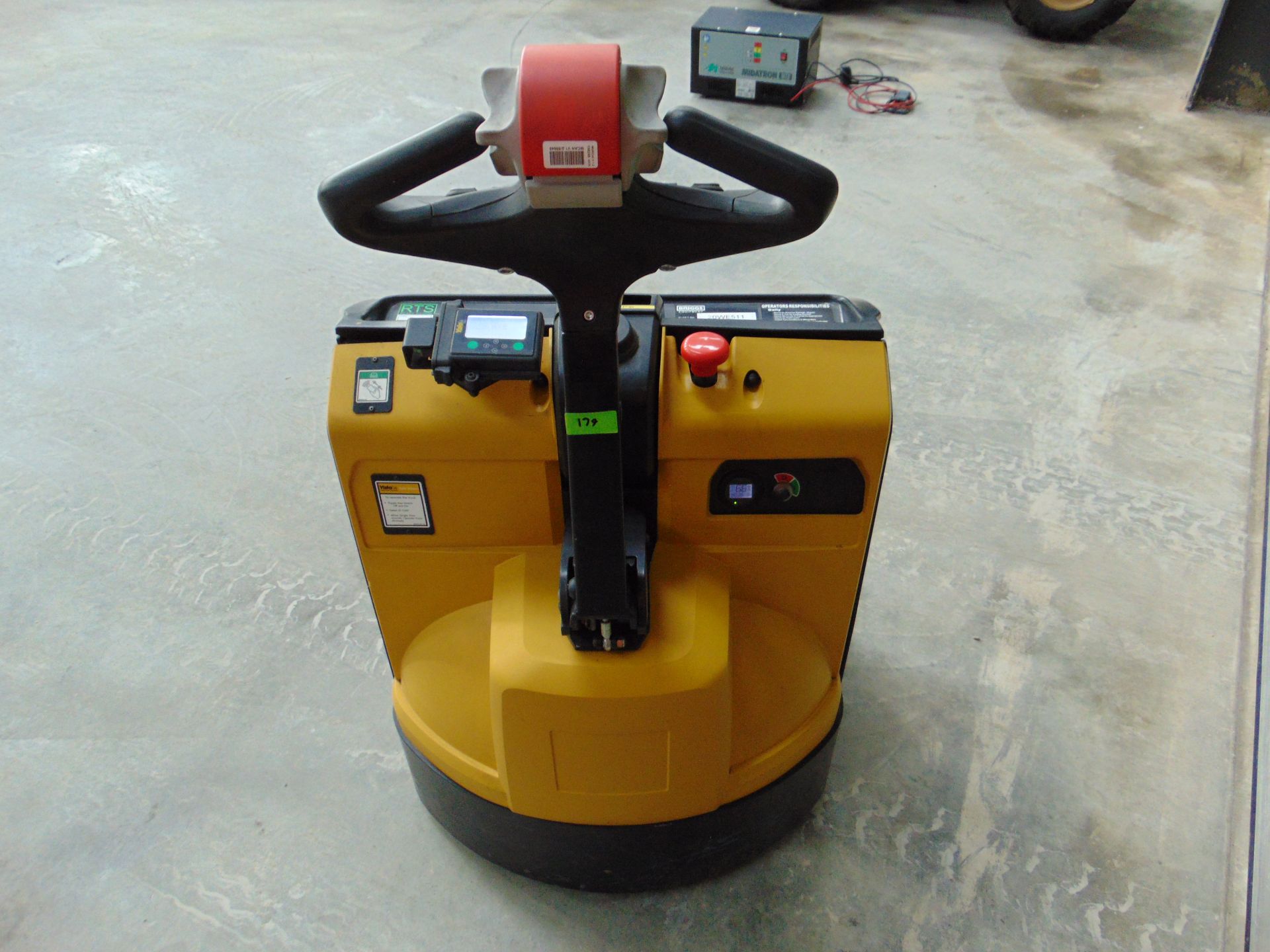 2020 Yale MP20 Electric Pallet Jack w/ Battery Charger Unit - Image 9 of 23