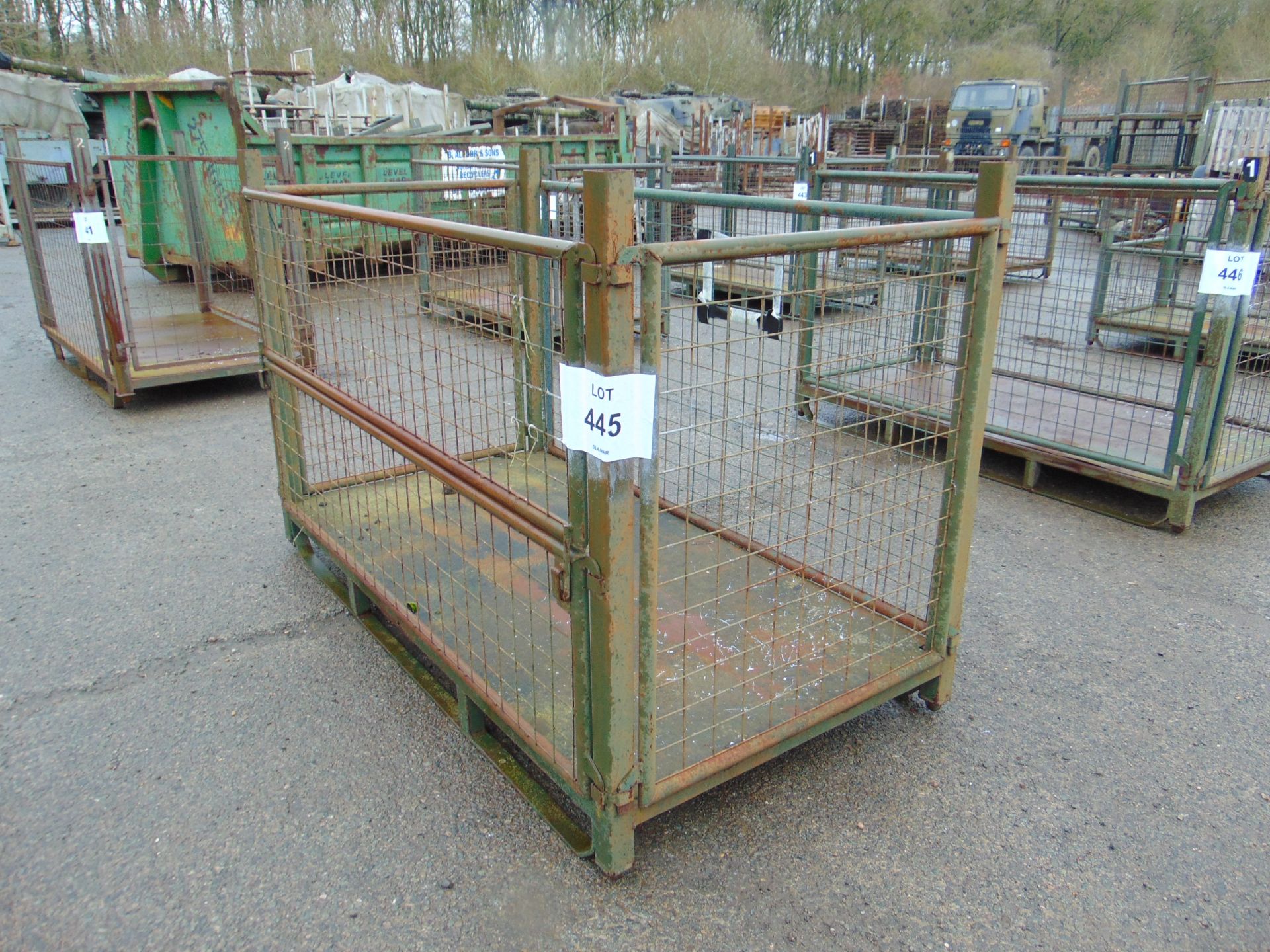 Heavy Duty MOD Steel Stacking Stillage w/ Removeable Side Bars & Corner Posts - Image 2 of 3