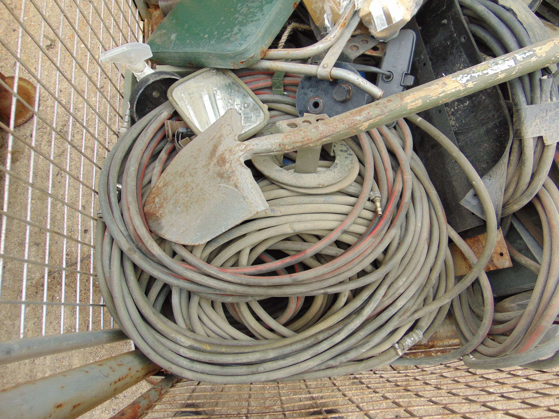 Stillage of Tools, Air Lines, Chocks ect. - Image 3 of 4