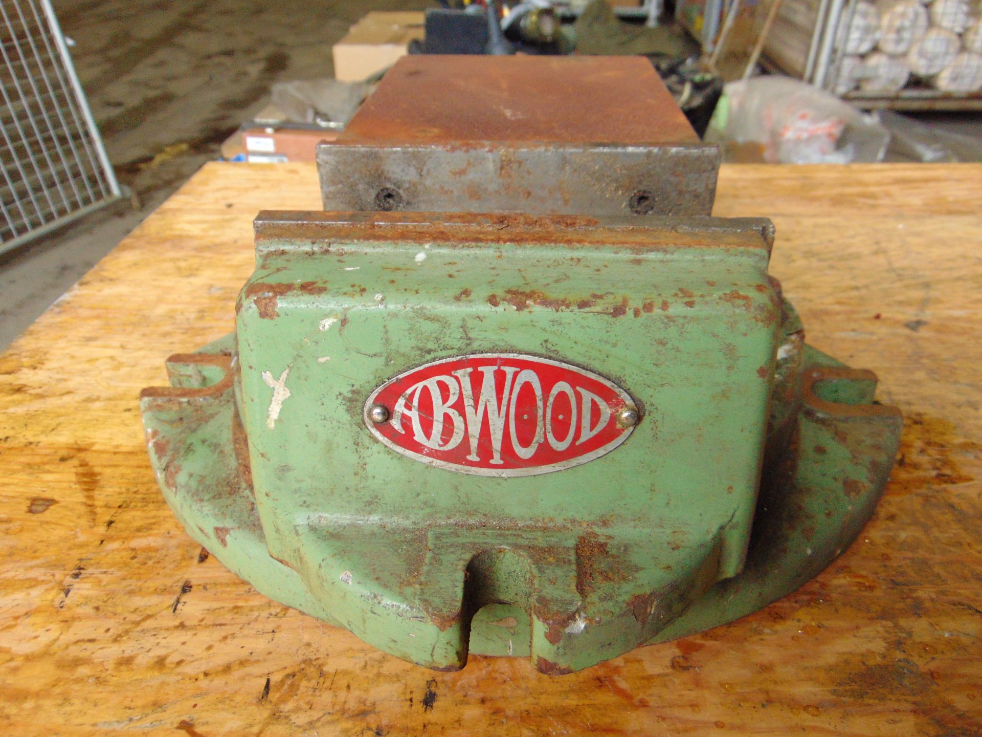 Abwood Rotating Machine Vice from MOD - Image 3 of 6