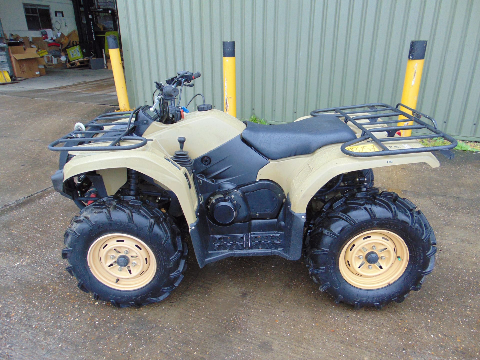 Yamaha Grizzly 450 4 x 4 ATV Quad Bike 1518 hours only from MOD - Image 3 of 24